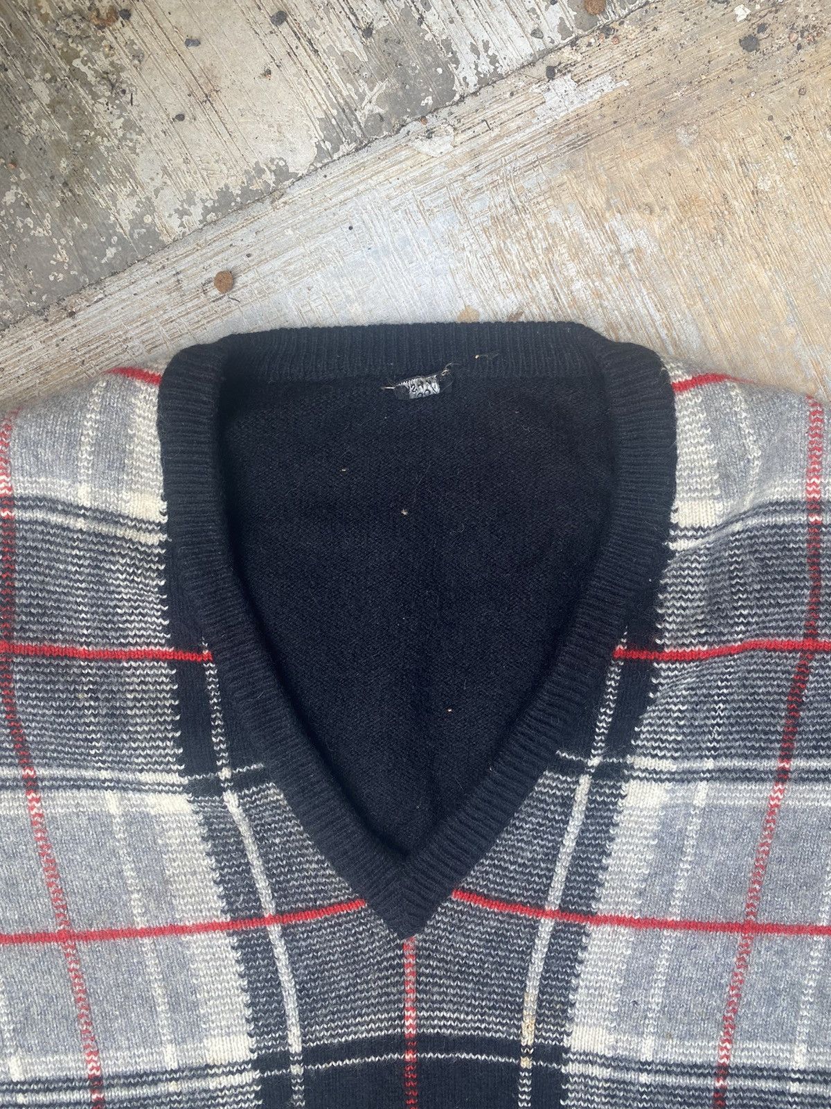 Homespun Knitwear × Vintage AW Vintage Wool Scotland Black Plaid Knitwear Size US M / EU 48-50 / 2 - 3 Thumbnail