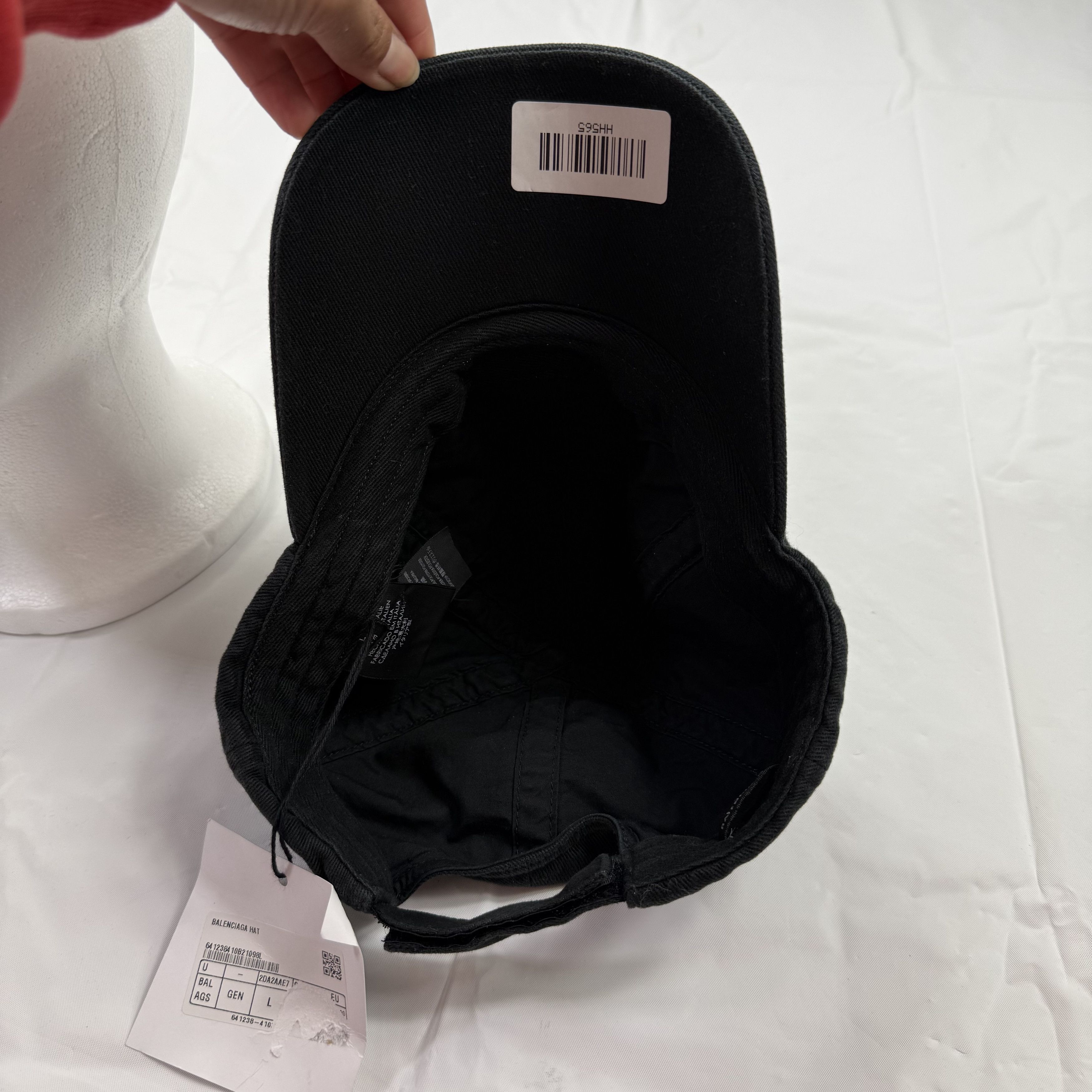 Balenciaga Balenciaga Languages Embroidered Black Cotton Baseball Cap Size ONE SIZE - 6 Thumbnail