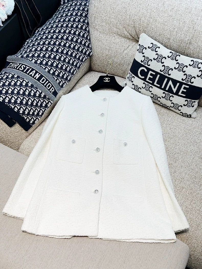 Chanel 23S spring and summer white classic round-neck whit