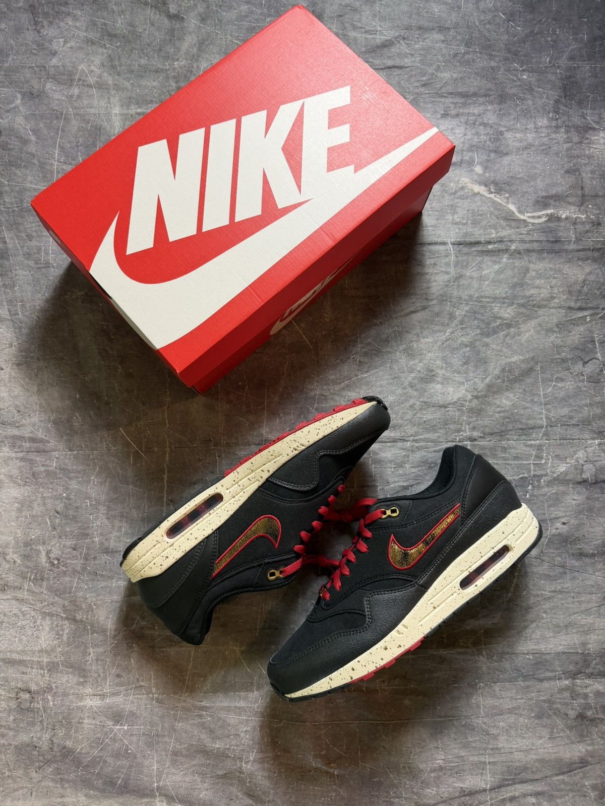 Nike Nike Air Max 1 Pittsburgh Pirates City Connect Size US 12 / EU 45 - 1 Thumbnail