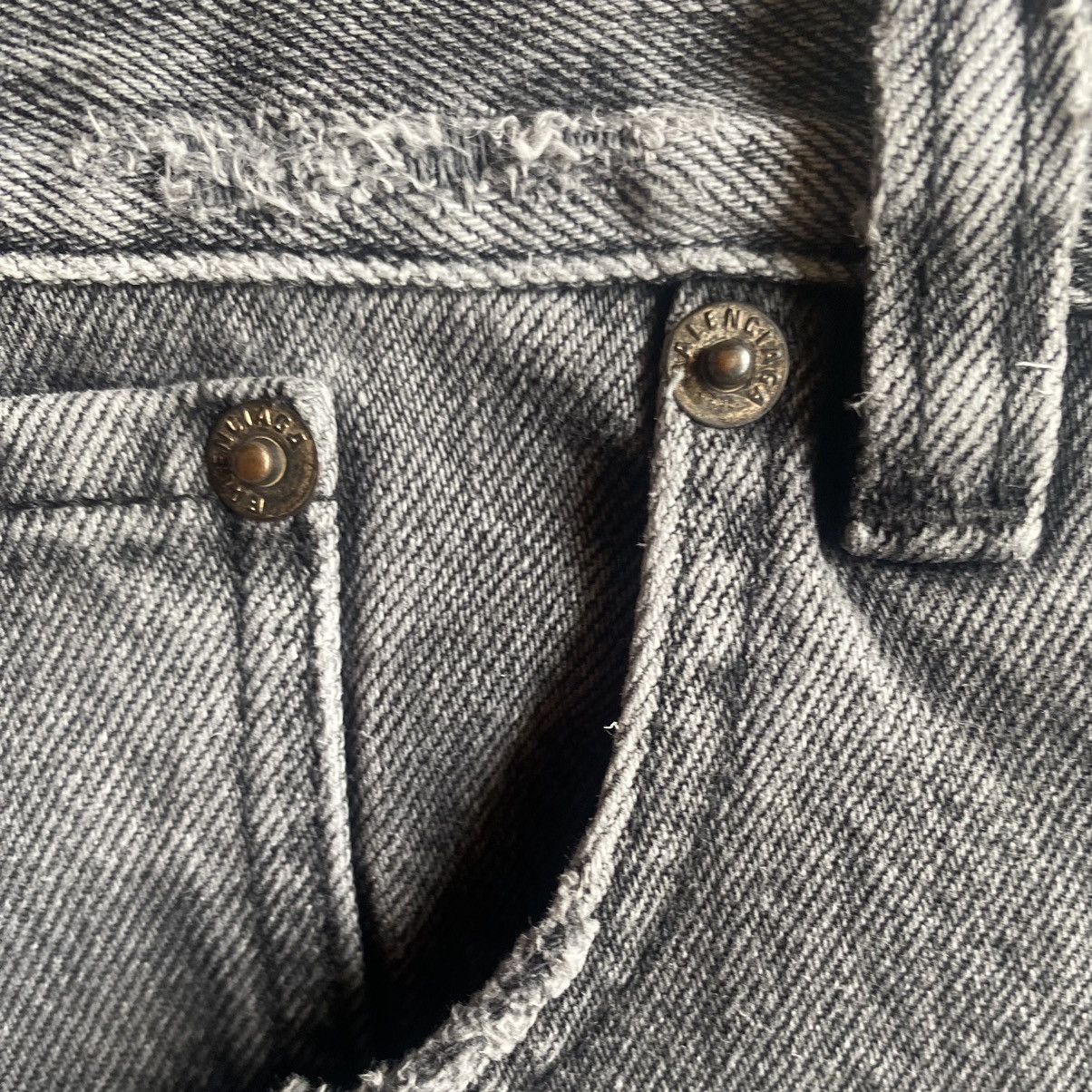 Balenciaga Balenciaga Fray Cropped Denim Size US 32 / EU 48 - 10 Thumbnail