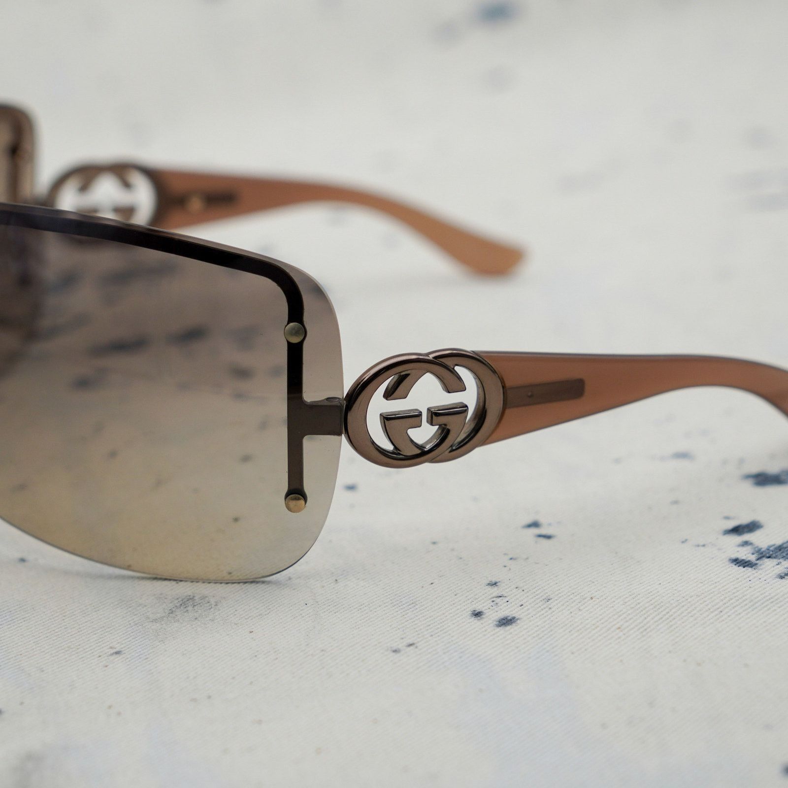 Gucci Vintage gucci gg 2797 brown gradient shield logo sunglasses Size ONE SIZE - 4 Thumbnail