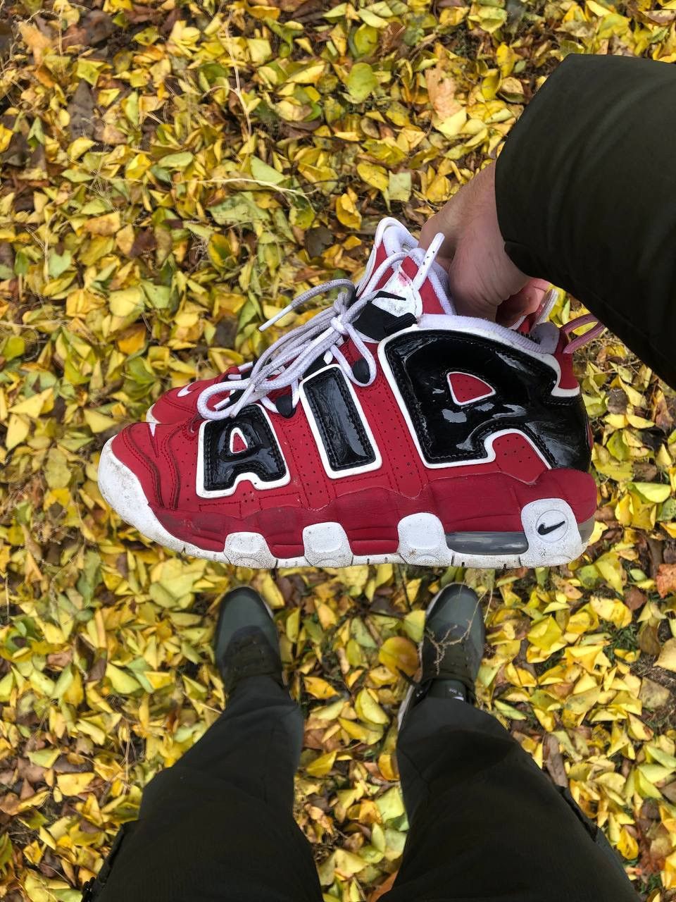 VERY RARE NIKE AIR MORE UPTEMPO CHICAGO BULLS SNEAKERS 90s