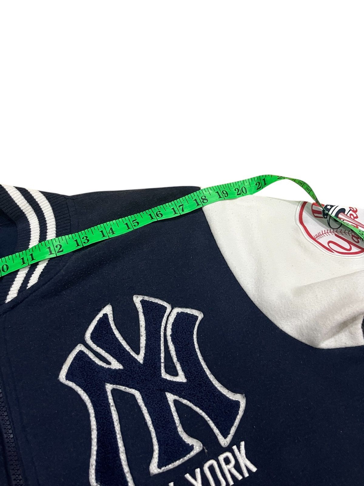 New York Yankees VINTAGE NEW YORK YANKEES MLB VARSITY JACKET Size US L / EU 52-54 / 3 - 15 Thumbnail