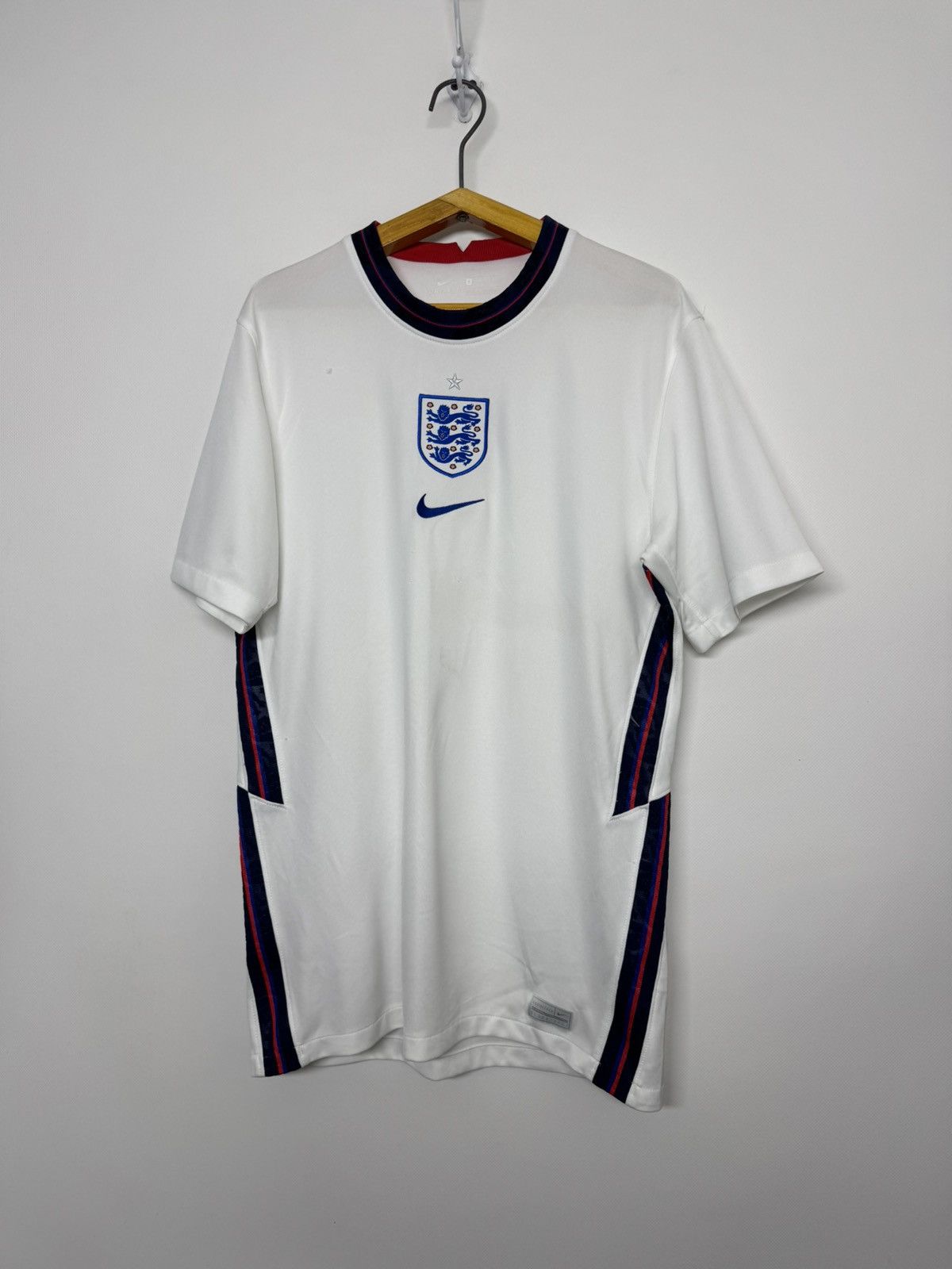 Nike Vintage Nike England National Team T-shirt jersey Size US S / EU 44-46 / 1 - 5 Thumbnail