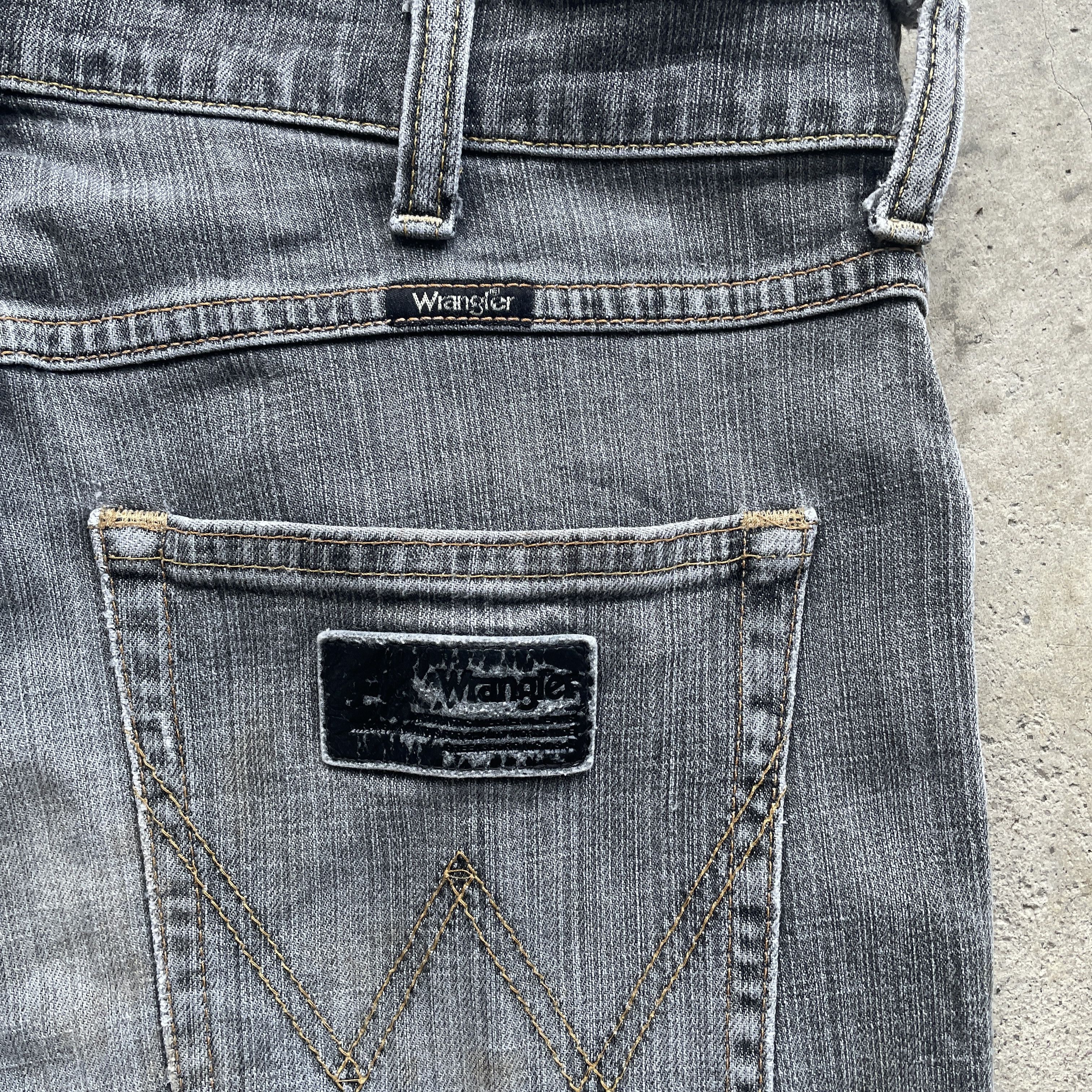 Wrangler VINTAGE WRANGLER FADED BLACK DISTRESSED DENIM PANTS JEAN W33 Size US 33 - 9 Thumbnail