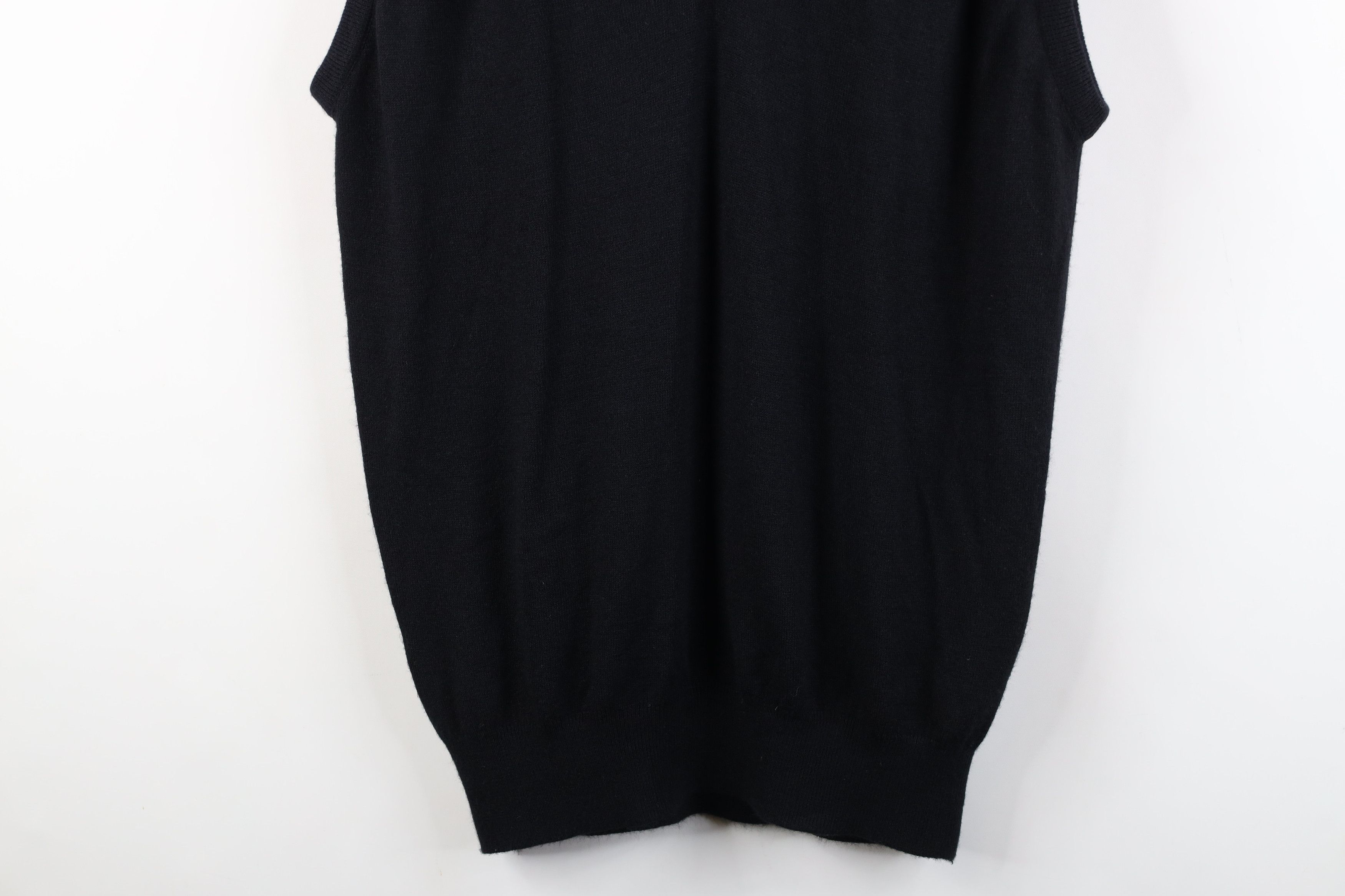 Vintage 90s Streetwear Knit V-Neck Sweater Vest USA Black