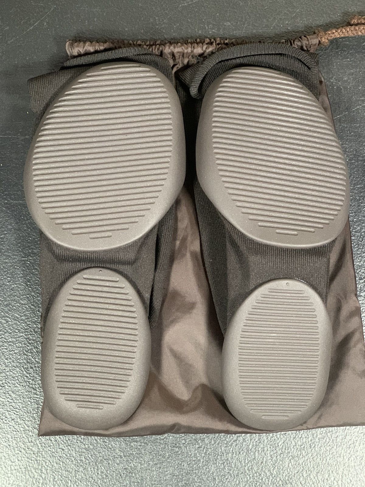 Yeezy Pods - Size 1