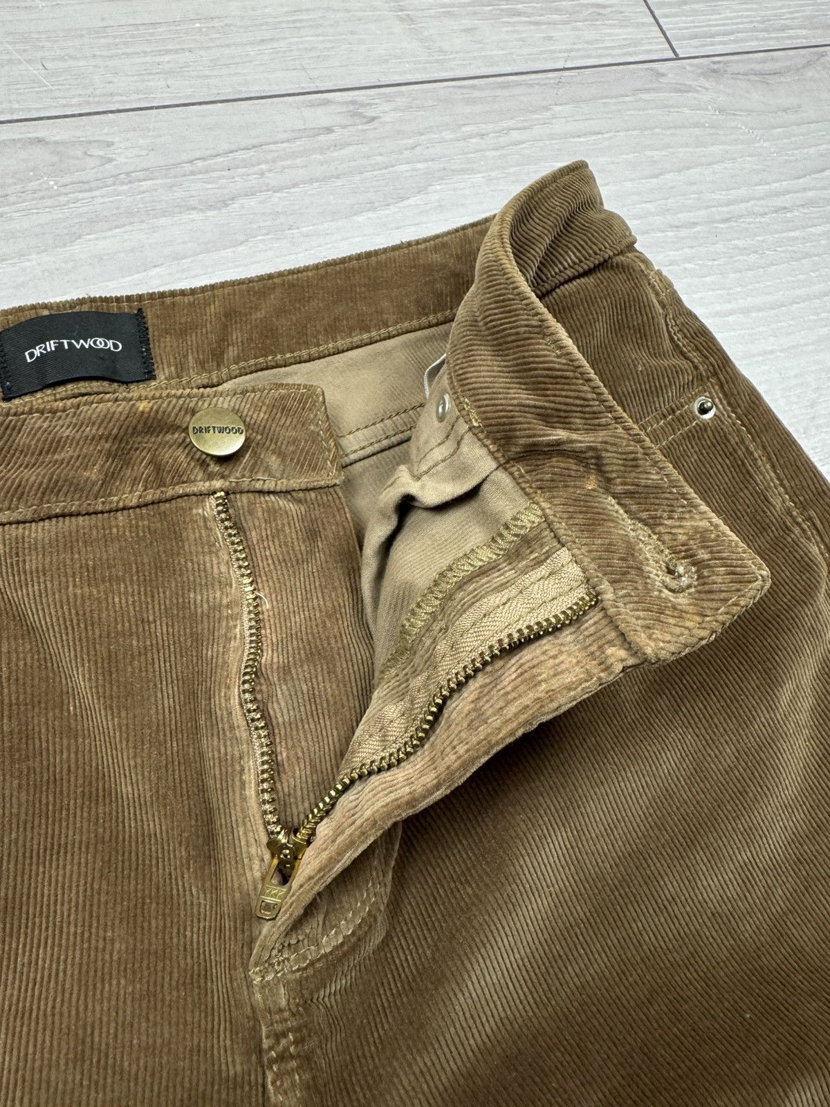 Other Driftwood Velvet Floral Embroidered Corduroy Flare Jeans Size 32" / US 10 / IT 46 - 10 Thumbnail
