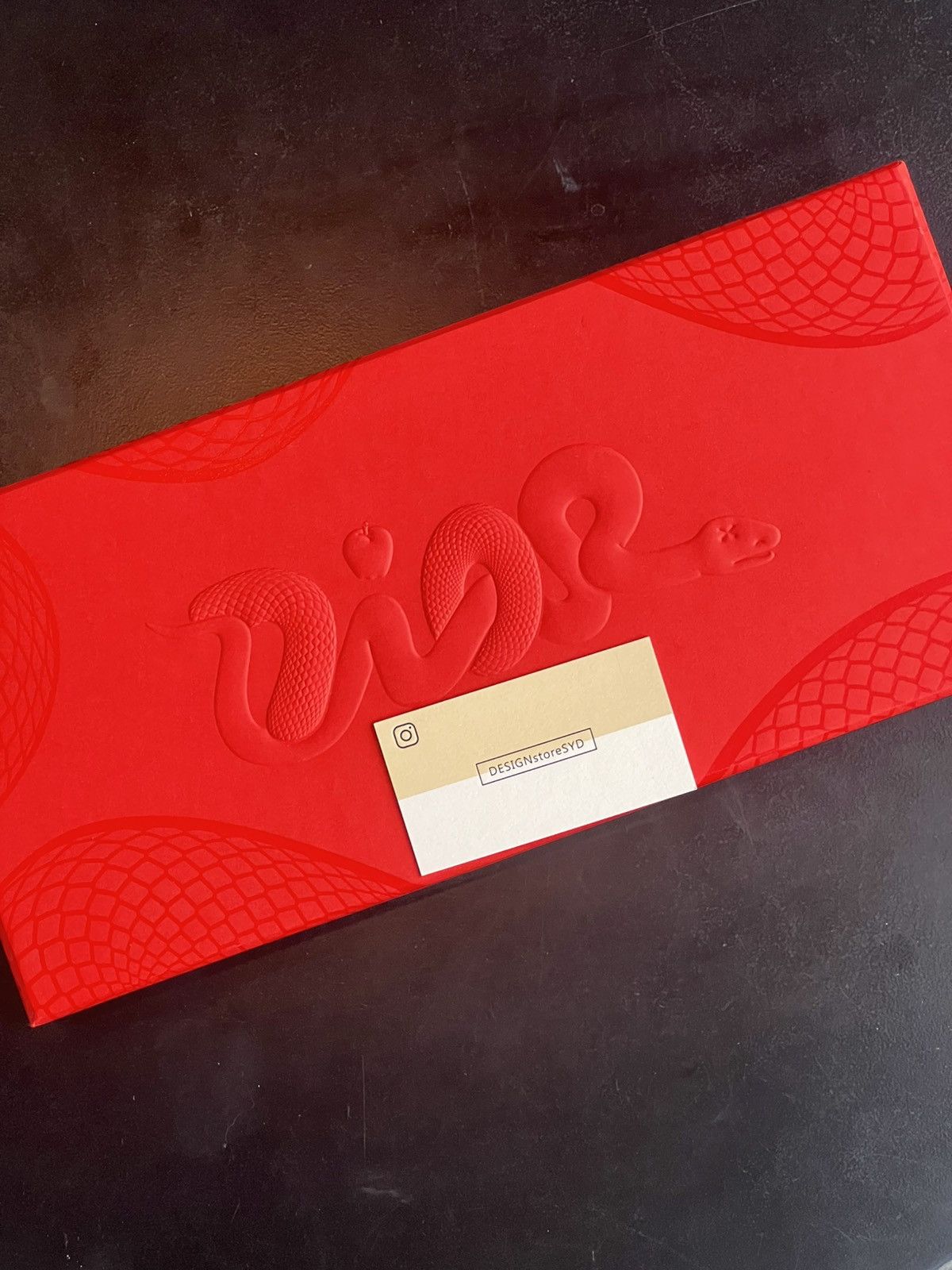 Dior × Kaws kaws Dior snake unit Size ONE SIZE - 8 Thumbnail