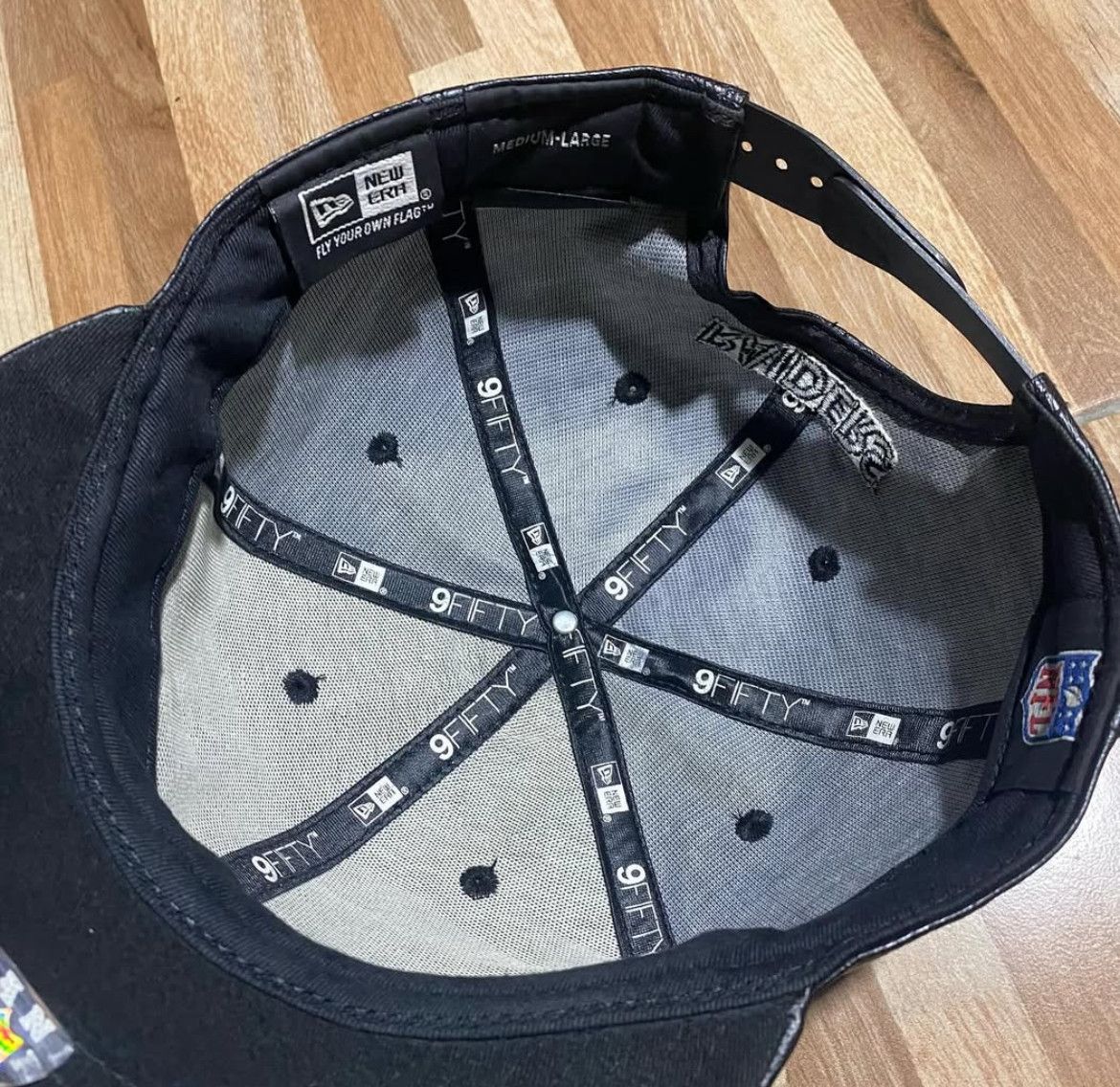 New Era 2000s Raiders x NFL New Era Leather Snapback Hat Size ONE SIZE - 8 Thumbnail