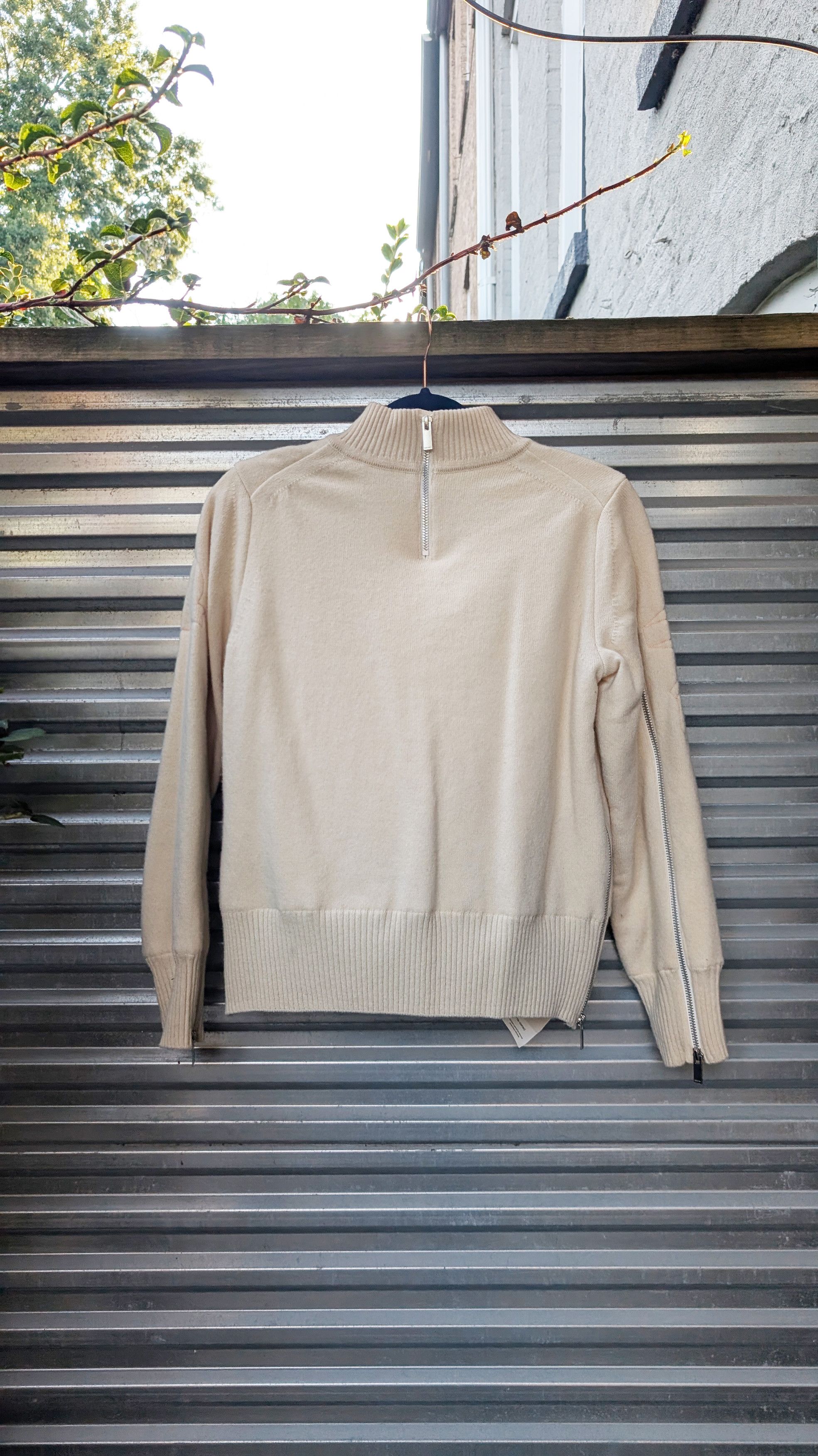 Sacai Sacai fw16 beige sweater Size XS / US 0-2 / IT 36-38 - 2 Thumbnail