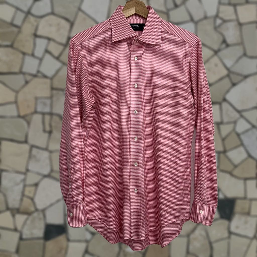 Kamakura VINTAGE Kamakura Maker’s 1991 Check Button Up Shirt Japan Made Sz Large Pink Cotton Long Sleeve 15-32-1/3 Mens Slim Modern Casual Workwear 90s Size US L / EU 52-54 / 3 - 1 Thumbnail