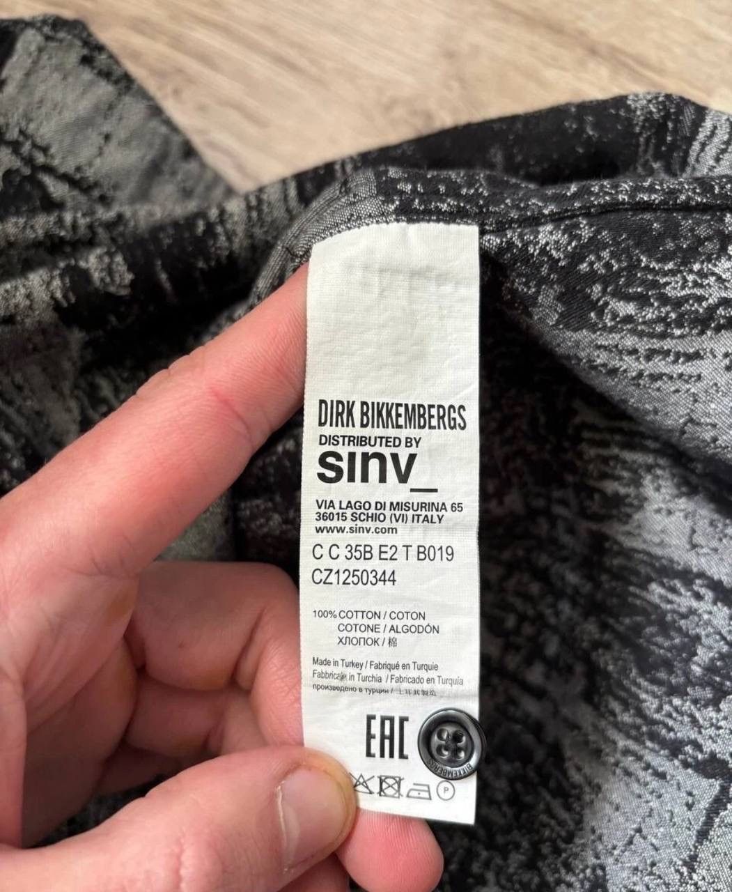 Dirk Bikkembergs RARE Dirk Bikkembergs shirt mens M Size US M / EU 48-50 / 2 - 13 Thumbnail