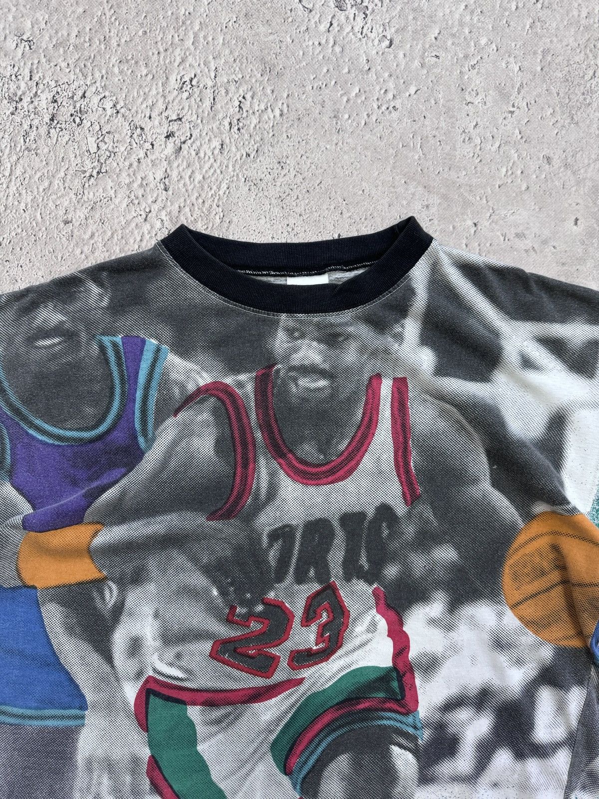 NBA × Vintage Vintage 90s Michael Jordan all over print graphic tshirt Size US M / EU 48-50 / 2 - 4 Thumbnail