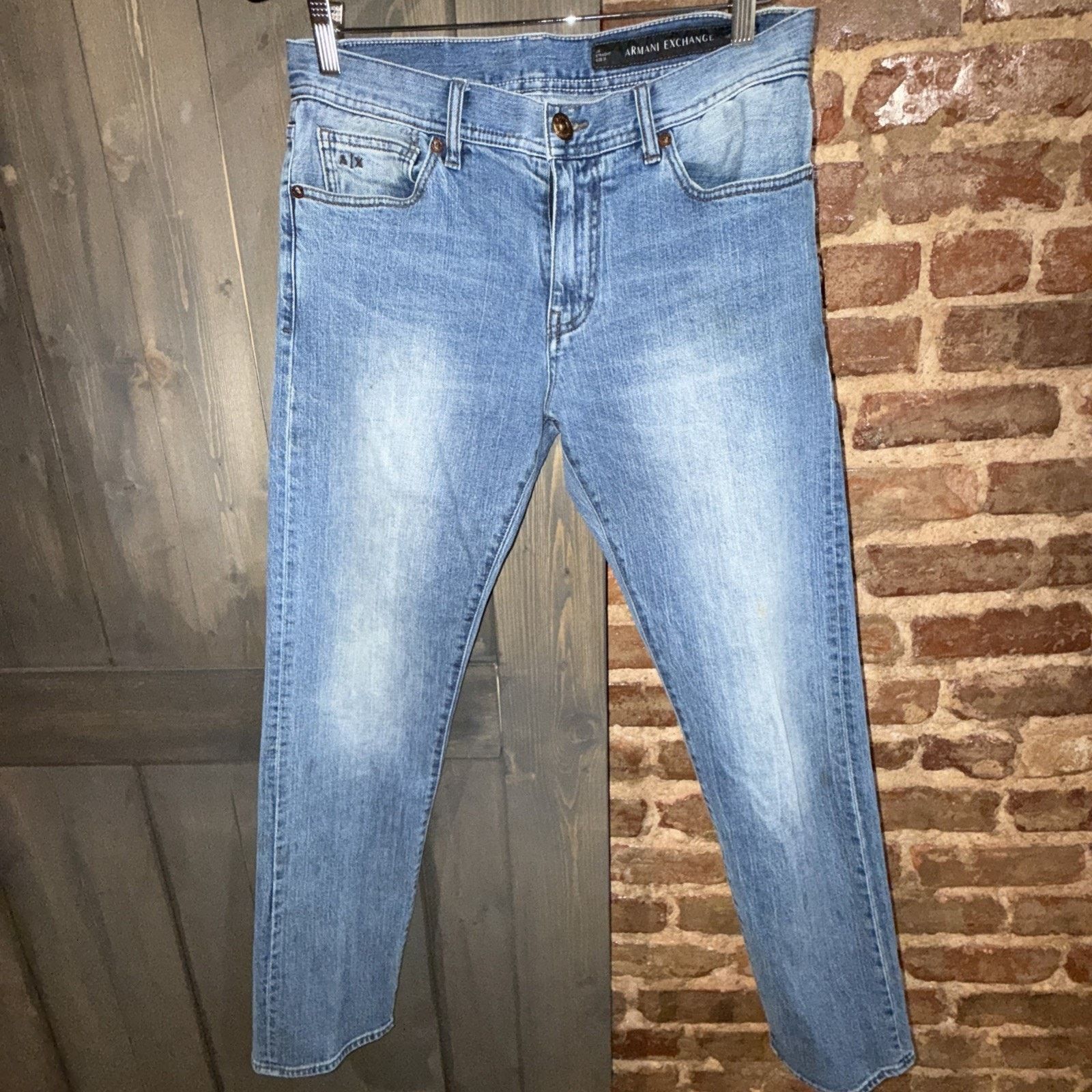 Armani Exchange Armani Exchange Men's J16 Sz Straight Med Wash Jeans 33x31 Size US 31 - 1 Thumbnail