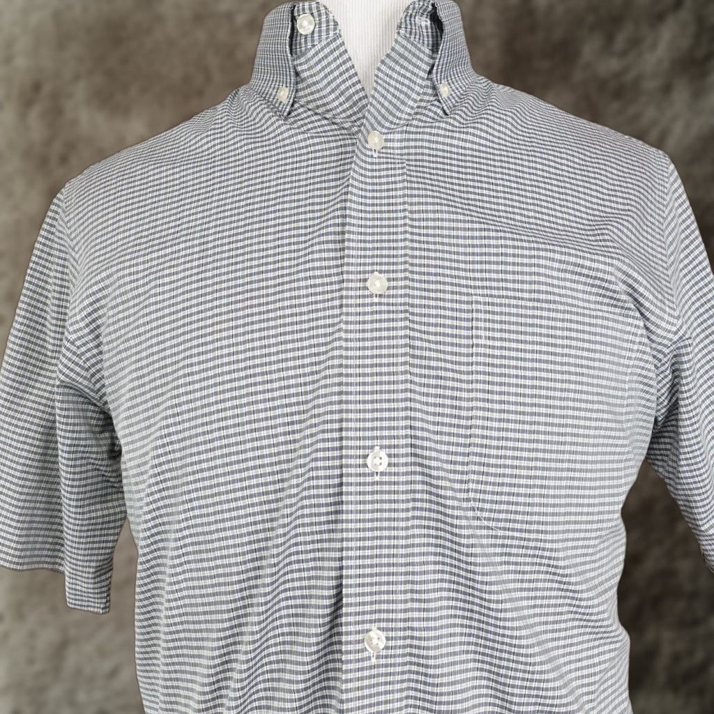 Roundtree & Yorke VINTAGE Roundtree & Yorke TravelSmart Shirt Mens M Green Blue Plaid Button-Down Size US M / EU 48-50 / 2 - 1 Thumbnail