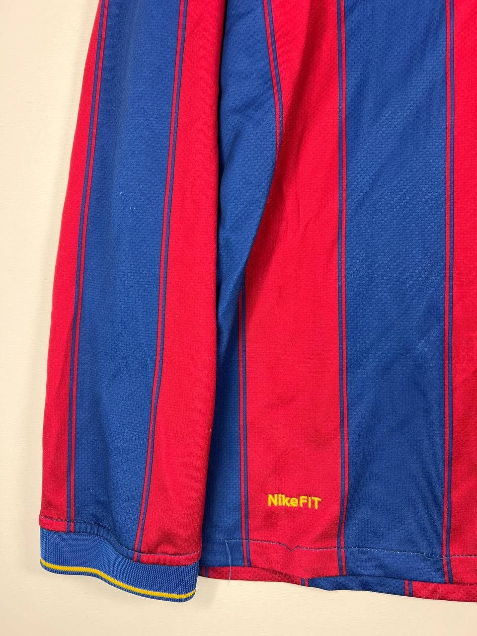 Nike Barcelona 2009 2010 Home Football Soccer Long Sleeve Size M Size US M / EU 48-50 / 2 - 3 Thumbnail