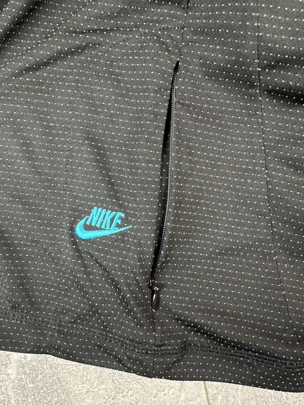 Nike Nike Air Max Sportswear Vintage Retro Long Sleeve Size US M / EU 48-50 / 2 - 8 Thumbnail