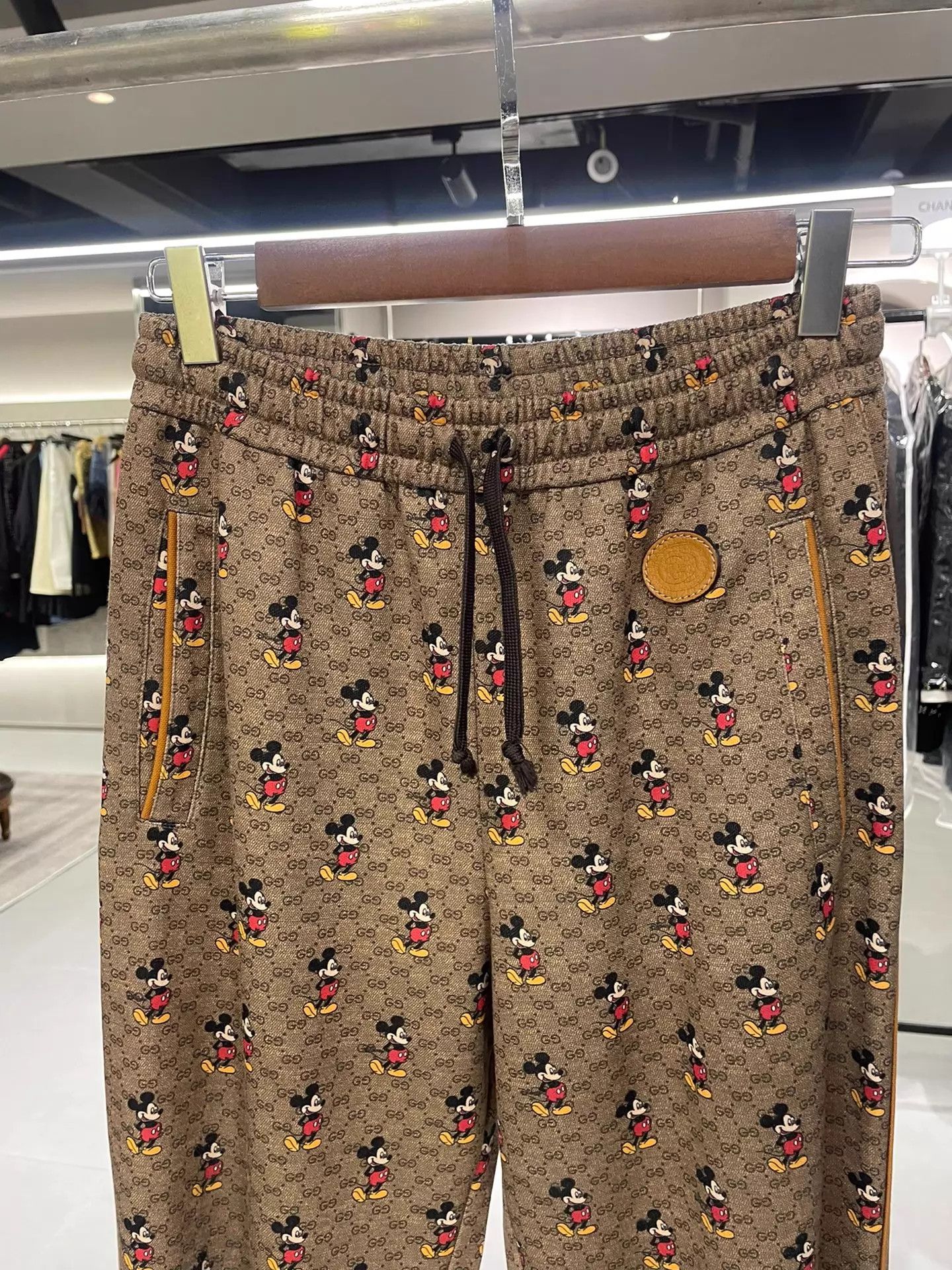Gucci Gucci x Disney Mickey Print Pants XS Mint Size 25" / US 0 / IT 36 - 2 Thumbnail