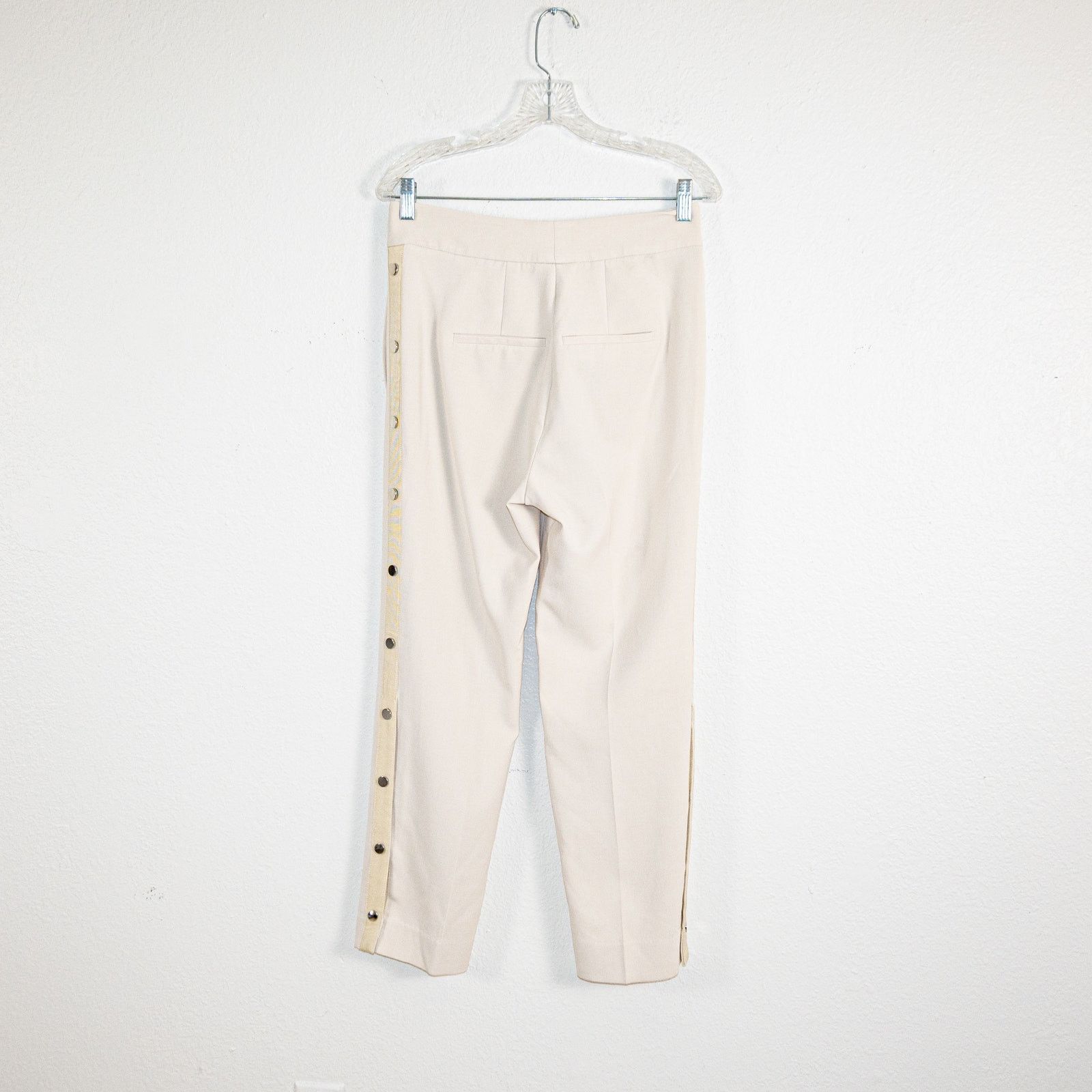 Veronica Beard Veronica Beard Side Buttons Trousers in cream beige size 10 Size 32" / US 10 / IT 46 - 8 Thumbnail