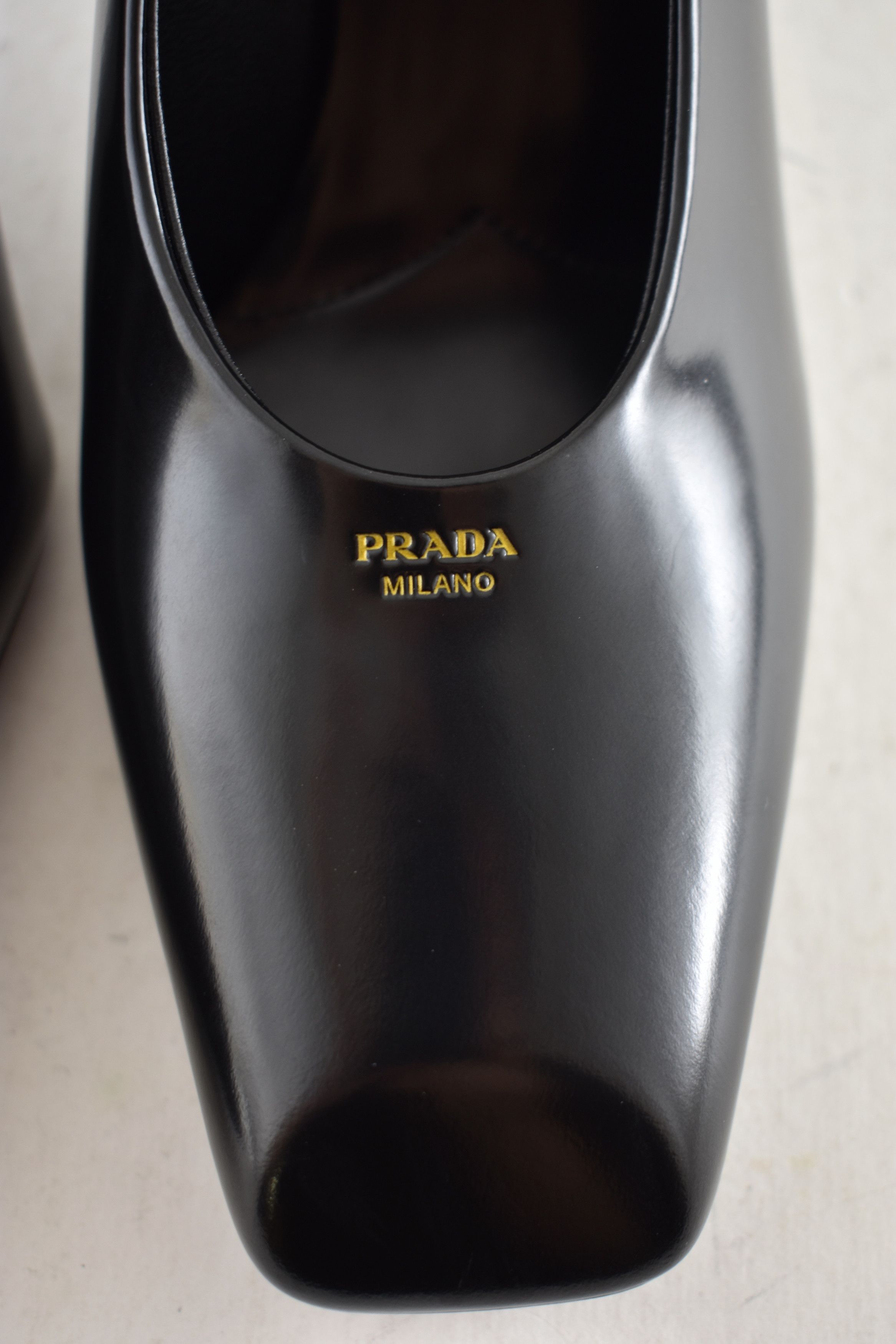 Prada Prada 85mm Brushed Logo Show Classic Block Heel Pump 38.5 Size US 8.5 / IT 38.5 - 11 Thumbnail
