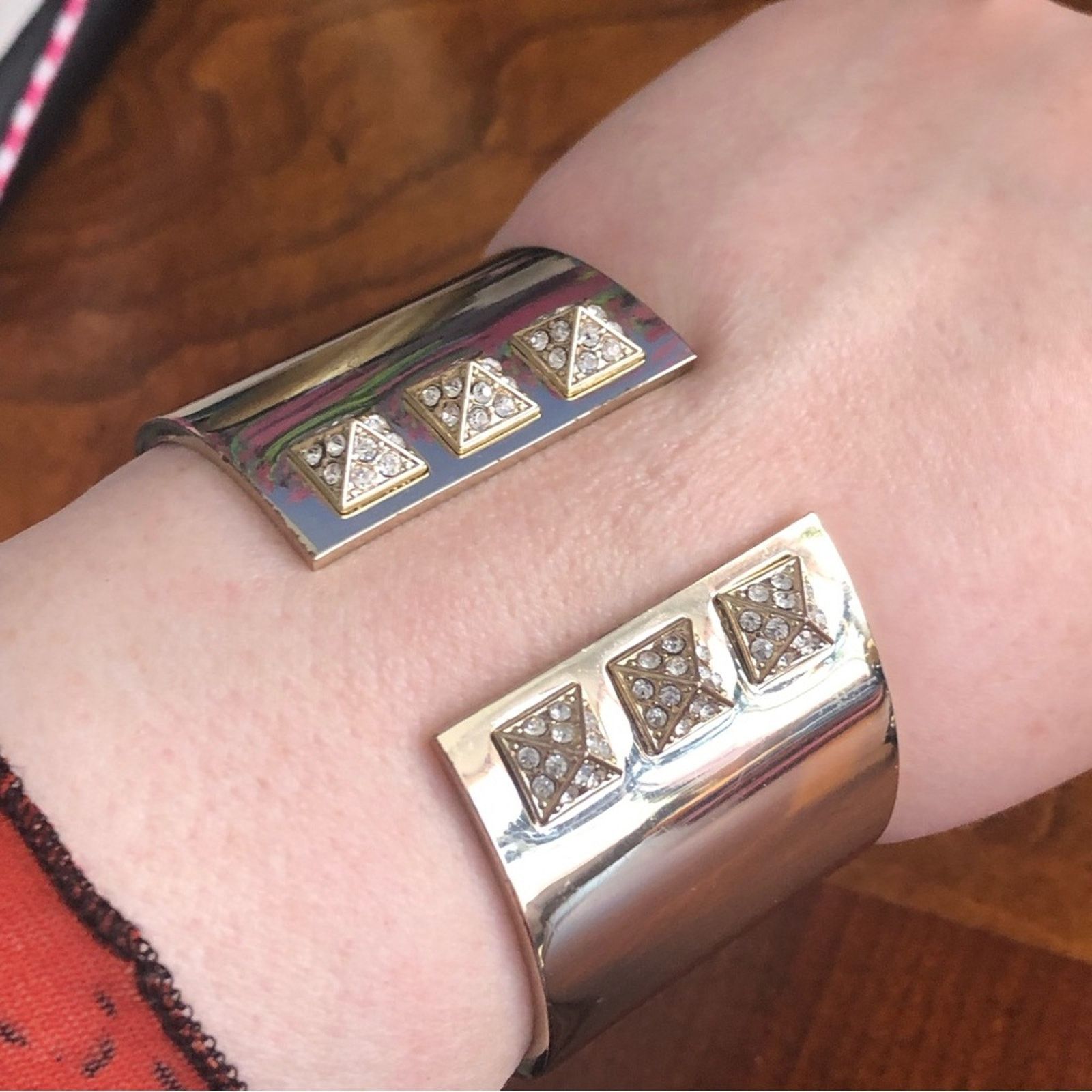 Victoria's Secret Victoria’s Secret gold plated mirror finish cuff bracelet Size ONE SIZE - 7 Thumbnail
