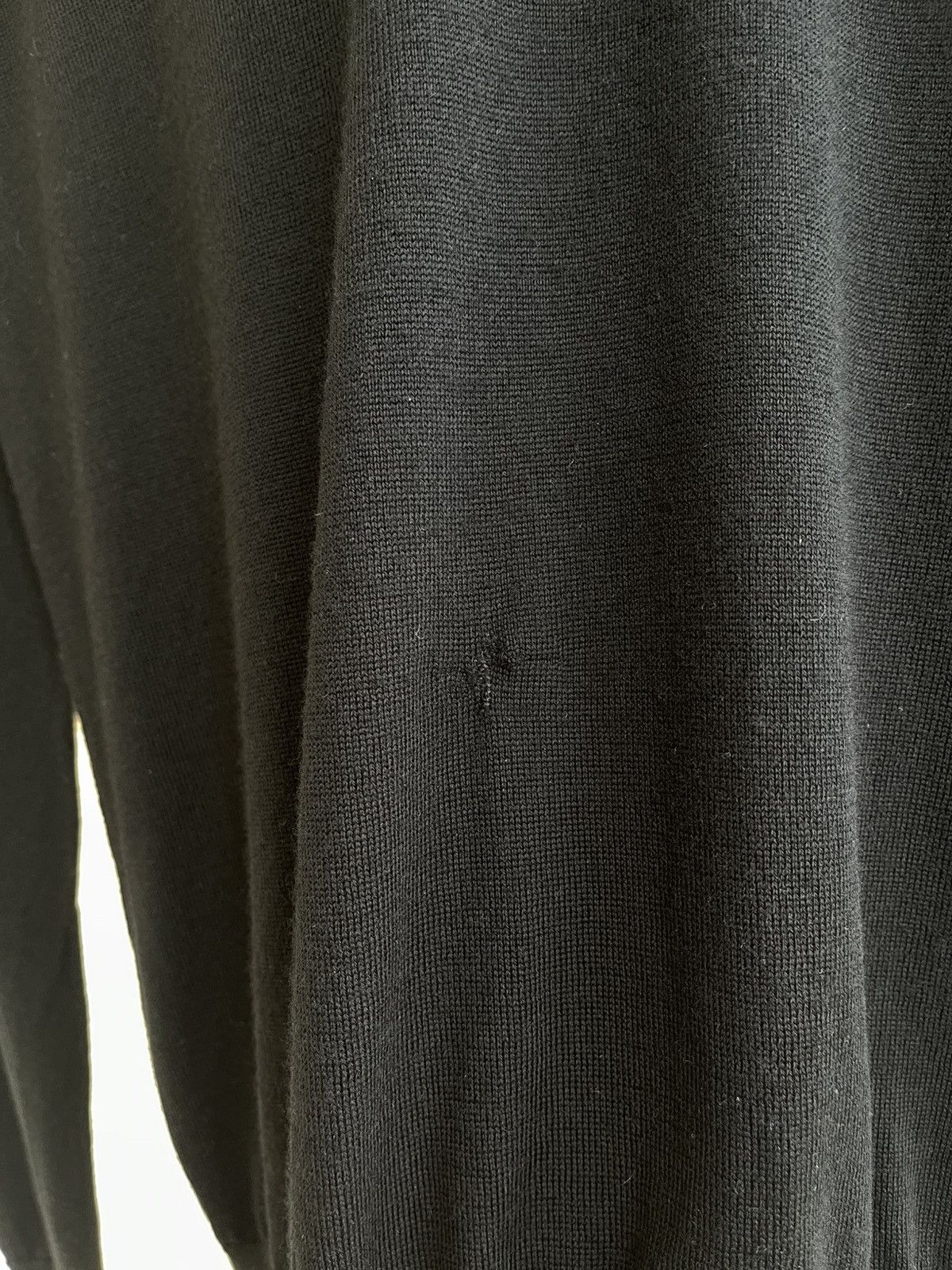 Uniqlo Uniqlo V-Neck Wool Lightweight Knit Pullover Jumper Sweater Size US XS / EU 42 / 0 - 8 Thumbnail
