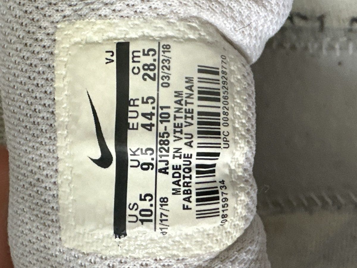 Nike × Vintage Nike Air Max 90 “Michigan” no box and no insoles Size US 10.5 / EU 43-44 - 7 Thumbnail
