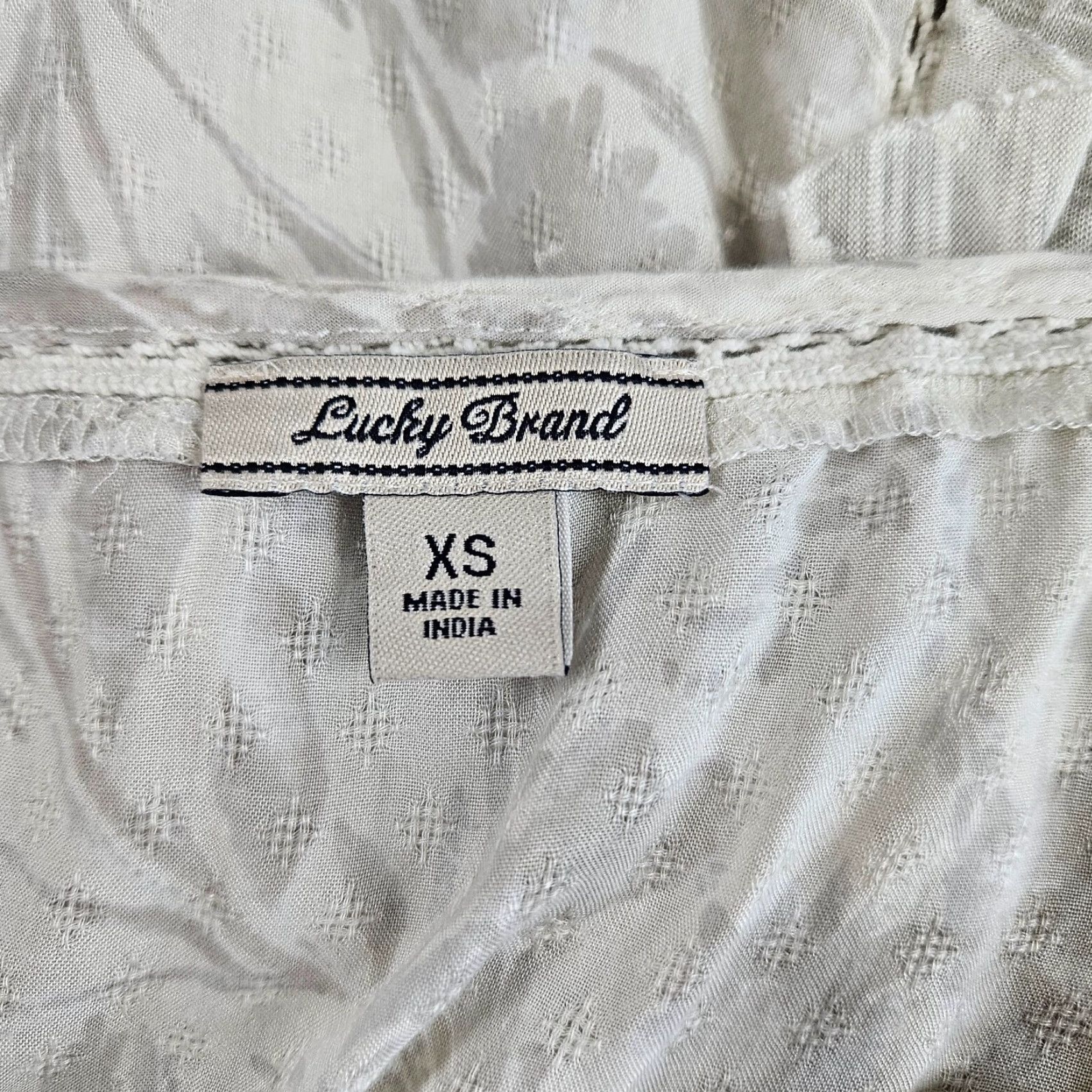 Lucky Brand Lucky Brand Top Womens XS Gray Beige Floral Ruffles Size XS / US 0-2 / IT 36-38 - 6 Thumbnail