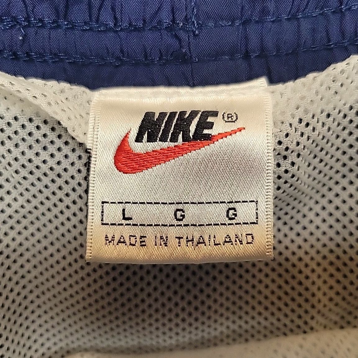 Nike VINTAGE Nike Shorts Bottom Men L Blue 90s Swoosh Windbreaker 100% Nylon Swim Pockets Drawstring Lightweight Logo Size US 33 - 4 Thumbnail