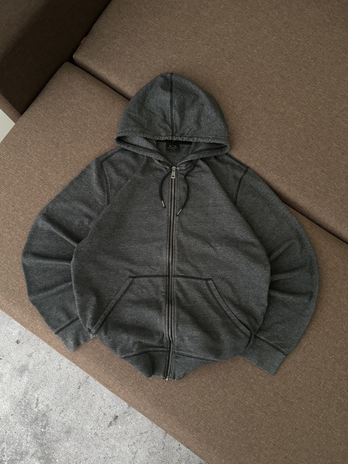 Oakley Vintage Oakley Y2K oversized hoodie Size US L / EU 52-54 / 3 - 1 Thumbnail