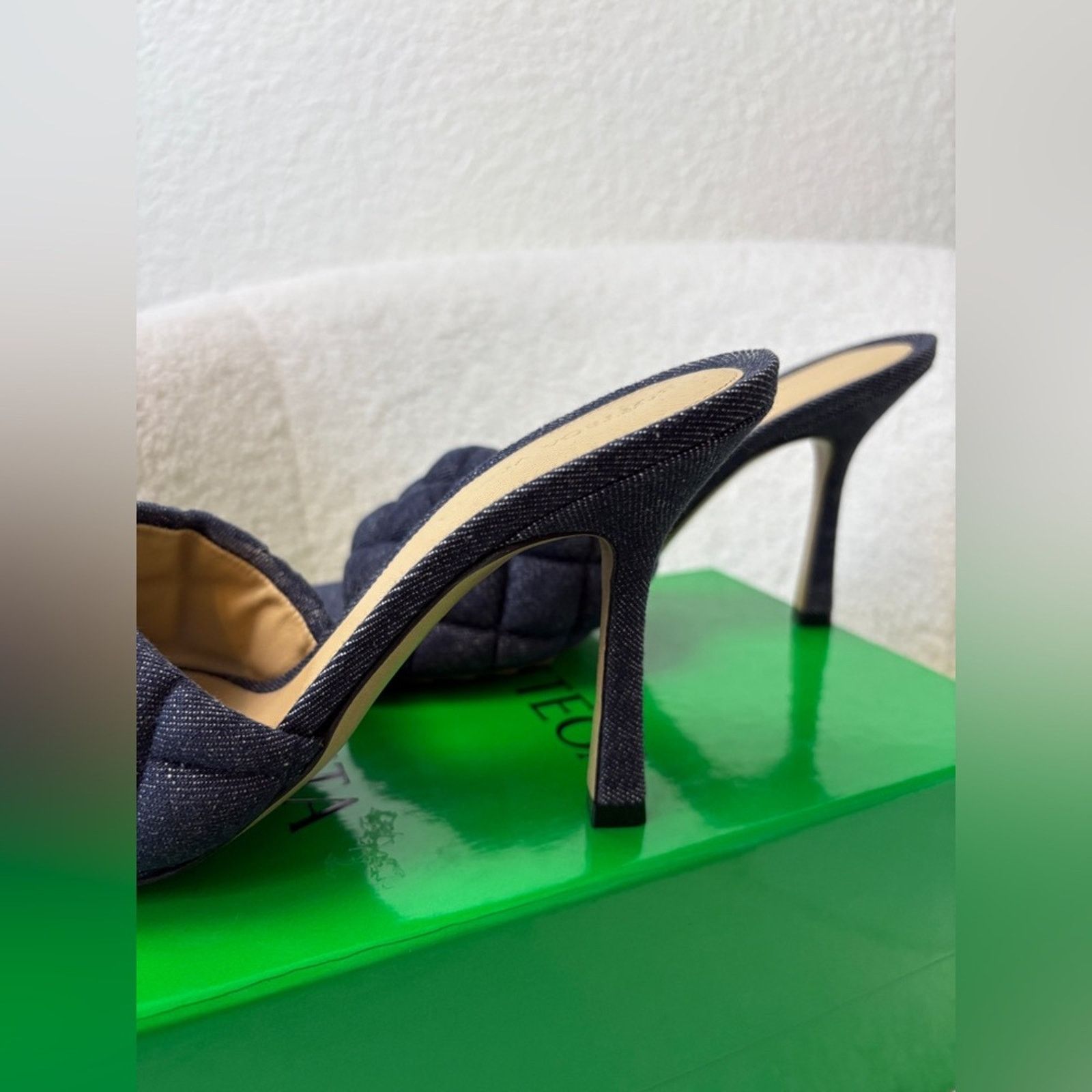 Bottega Veneta Bottega Veneta Denim Matelasse Padded Mule 40 Size US 10 / IT 40 - 5 Thumbnail