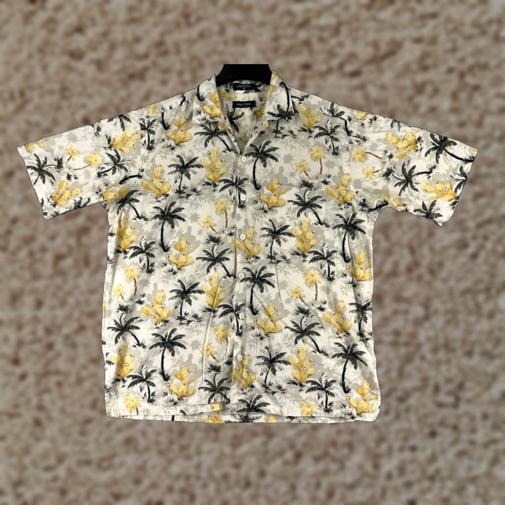 Nautica VINTAGE Nautica Hawaiian Shirt Men Medium Beige Floral Button-Up Adult M Beige Floral Hawaiian Aloha Beach Men Size US M / EU 48-50 / 2 - 1 Thumbnail