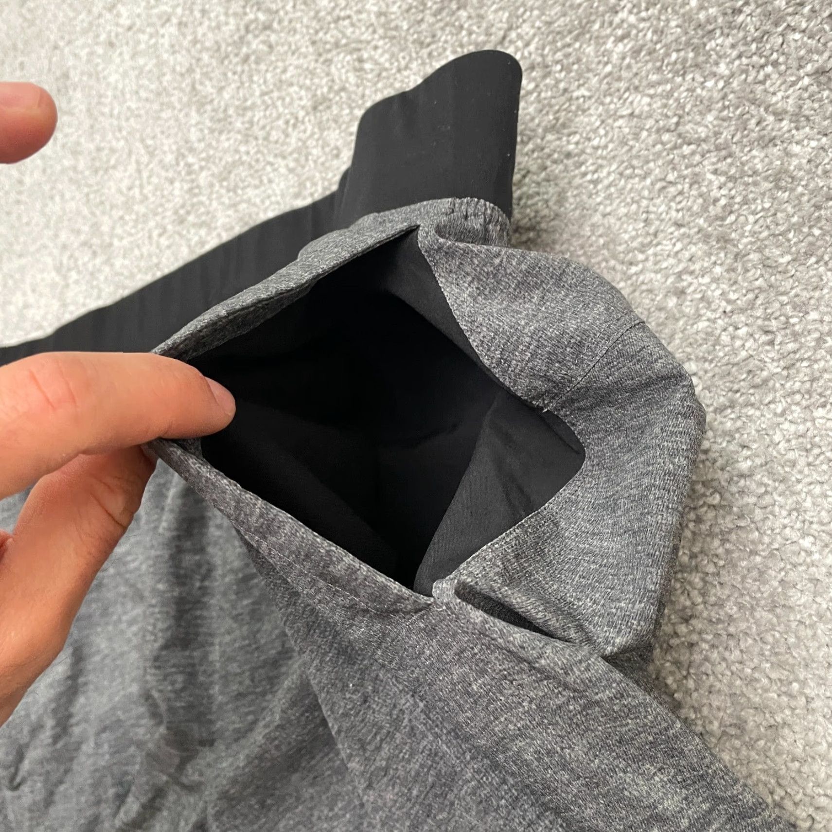 Lululemon Lululemon Active Shorts Mens M Gray Zip Pockets Stretch Drawstring 30x11 Short Athletic Size US 31 - 4 Thumbnail