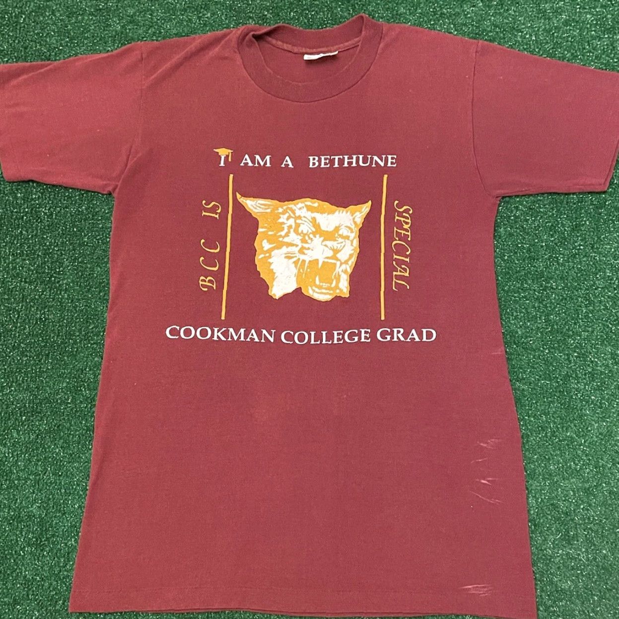 Vintage VINTAGE Bethune Cookman BCU College Grad Wild Cats Shirt Mens M Maroon 90s VTG 80s 90s T-Shirt Short Sleeve Classic Fit Size US M / EU 48-50 / 2 - 4 Thumbnail
