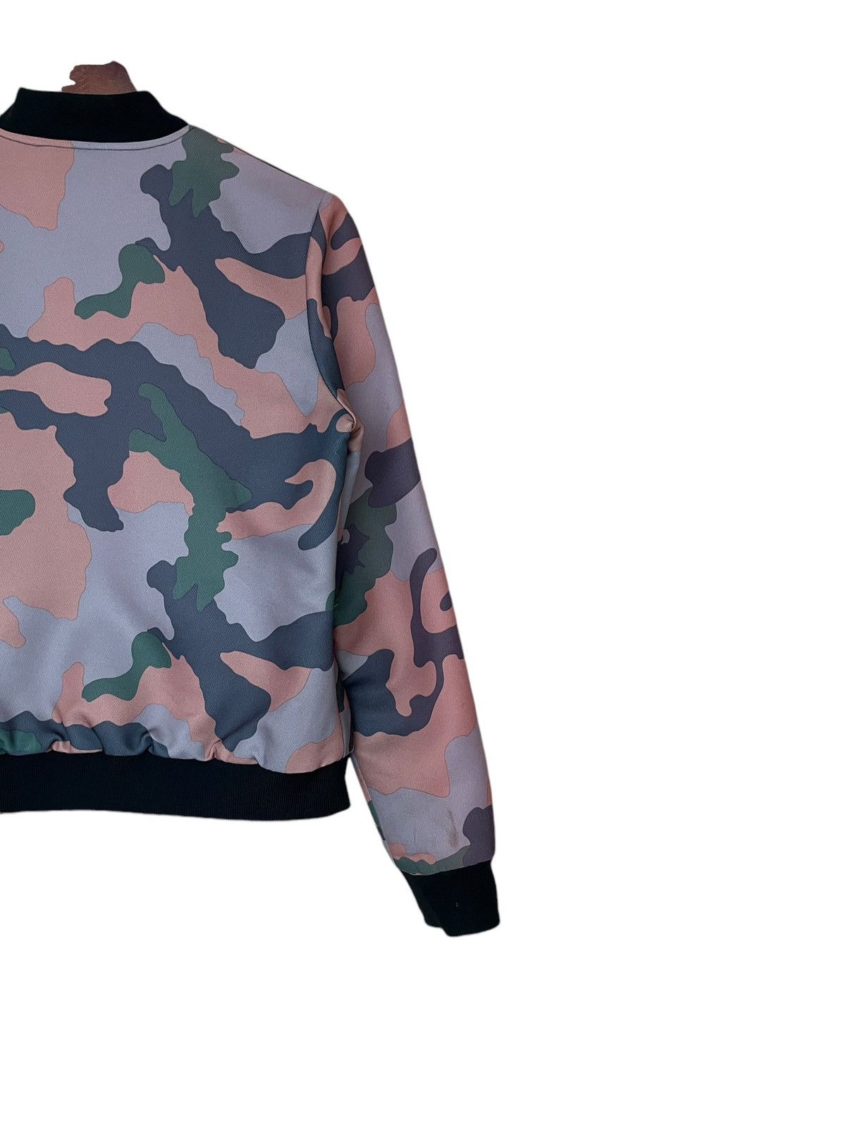 Designer × Essentiel Antwerp Vintage Essentiel Antwerp Camouflage Bomber Jacket 2000s Size US M / EU 48-50 / 2 - 8 Thumbnail