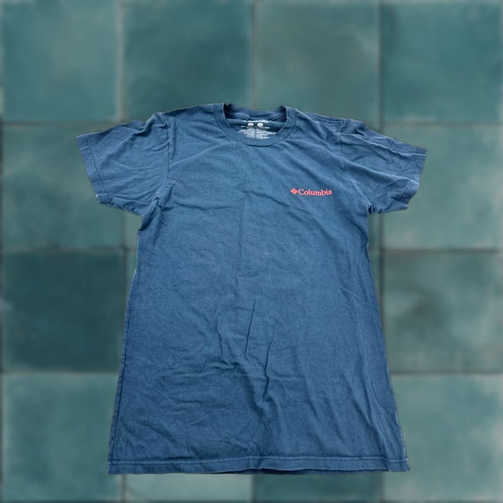 Vintage Columbia Shirt Mens Small Blue Graphic Portland Oregon Tee Short Sleeve Crew Neck Regular Fit 100% Cotton Spring Summer Mens Size US S / EU 44-46 / 1 - 1 Thumbnail