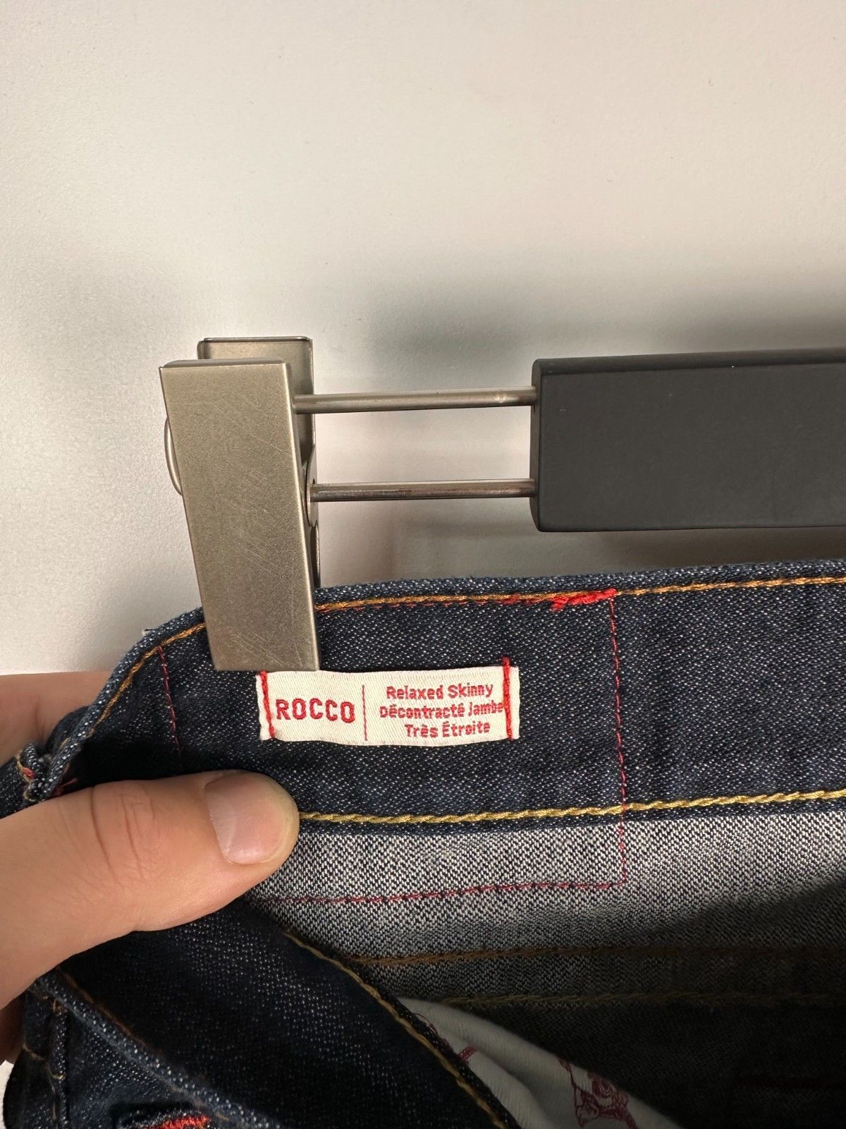 True Religion True Religion Rocco Relaxed Skinny Jeans Red Stitching Sz 32 Size US 32 / EU 48 - 11 Thumbnail