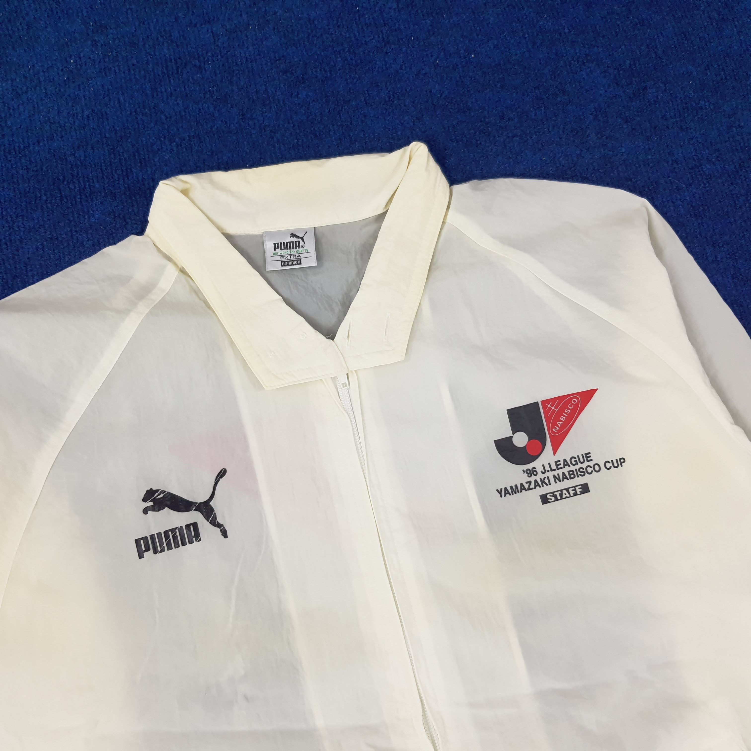 Puma × Vintage Vintage PUMA Japan League Staff Sports Windbreaker C231N2 Size US L / EU 52-54 / 3 - 4 Thumbnail