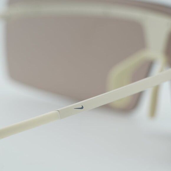 Nike Nike NIKE ECHO SHIELD M F 113 Sunglasses Milk Shield Frame Size ONE SIZE - 9 Thumbnail