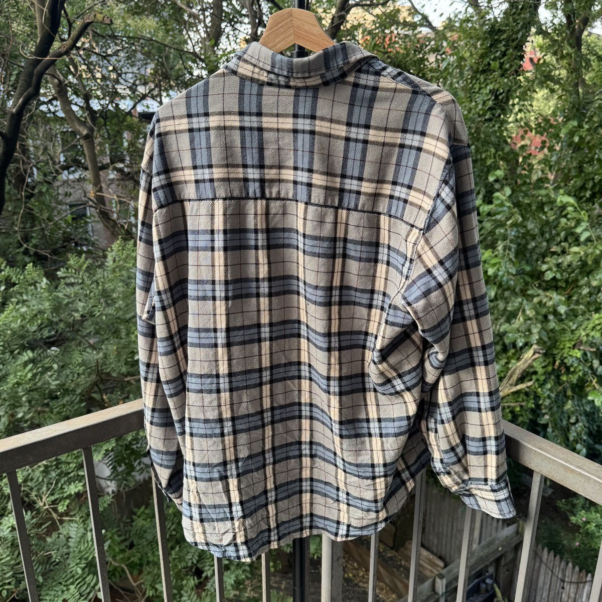 Vintage Thrashed Faded Distressed Plaid Flannel Shirt ERD Grunge Size US XL / EU 56 / 4 - 2 Thumbnail