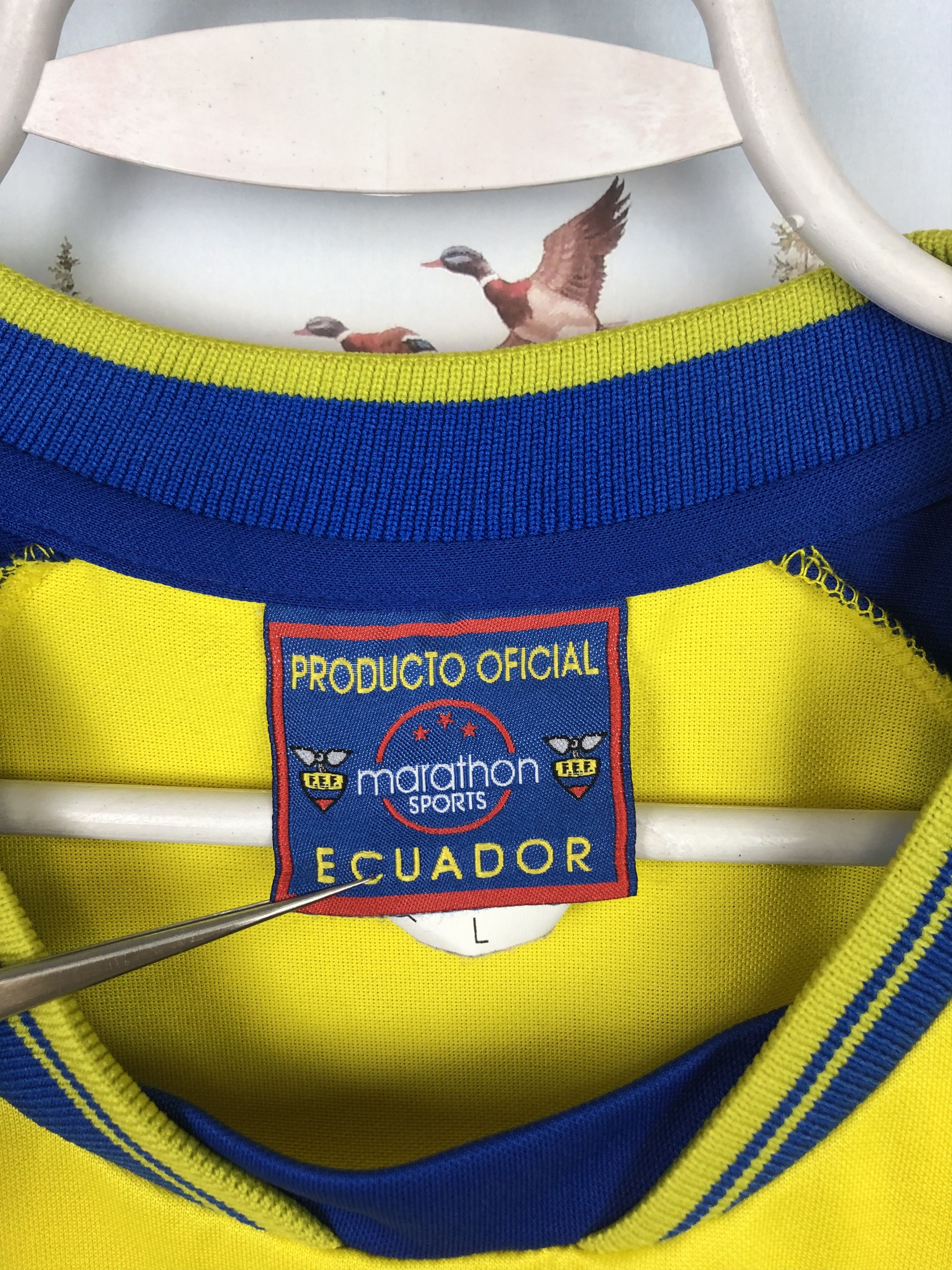 Vintage Ecuador football shirt Soccer Jersey Mens Trikot National Size US L / EU 52-54 / 3 - 8 Thumbnail