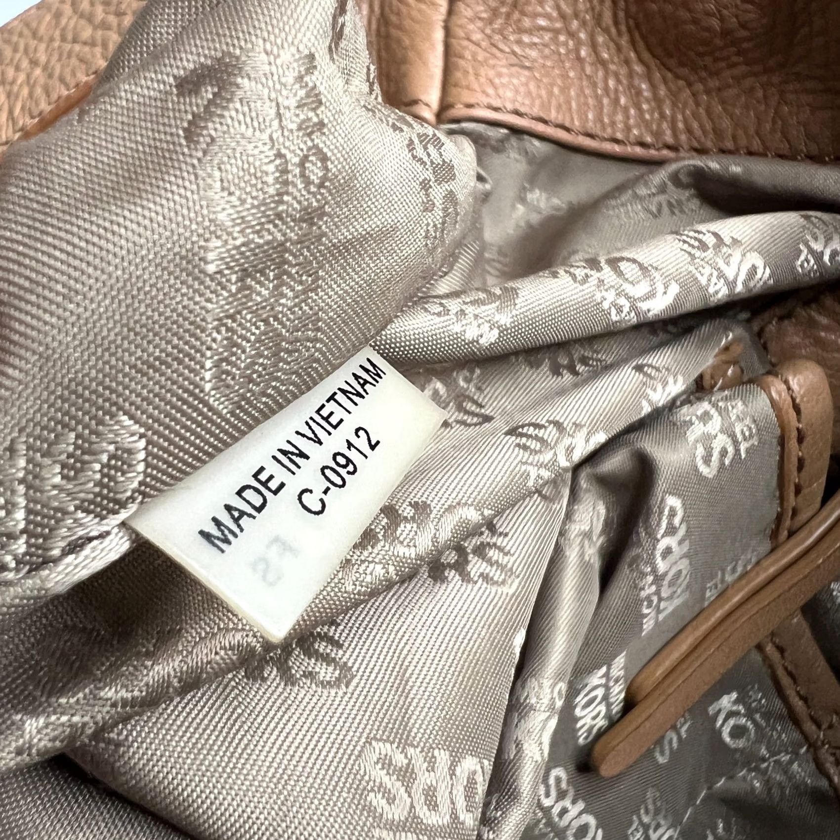 Calvin Klein Calvin Klein Beige Leather Satchel Tote Bag Gold Hardware Structured Large Purse Womens Bag Beige Gold Hardware Large Leather Satchel Size ONE SIZE - 2 Thumbnail