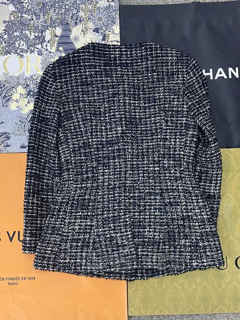 Chanel Chanel Black and white tweed woven four-pocket jacket Size XS / US 0-2 / IT 36-38 - 3 Thumbnail