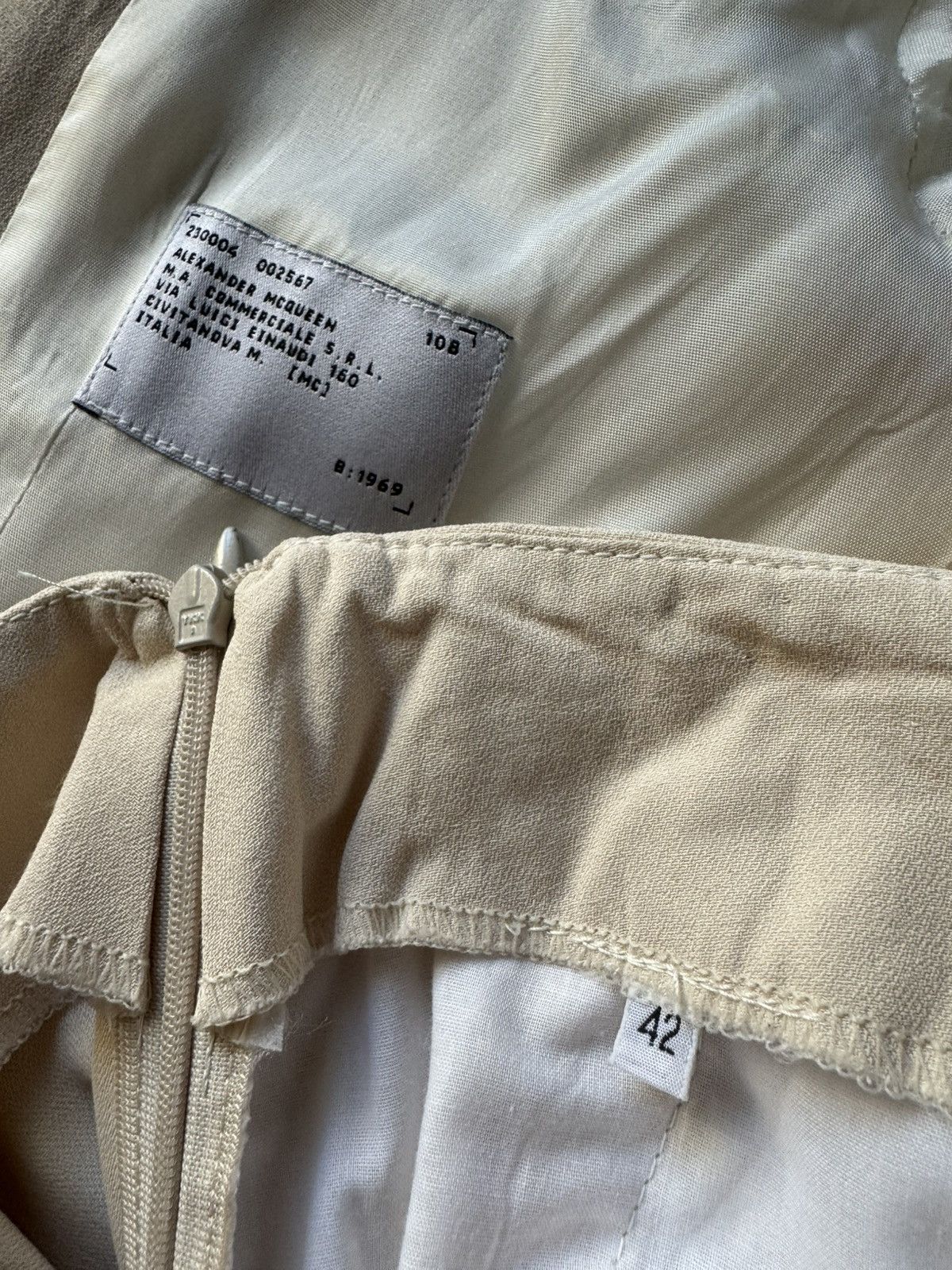 Alexander McQueen Alexander McQueen 1994-1996 Tailored Minimal Suit Size M / US 6-8 / IT 42-44 - 14 Thumbnail