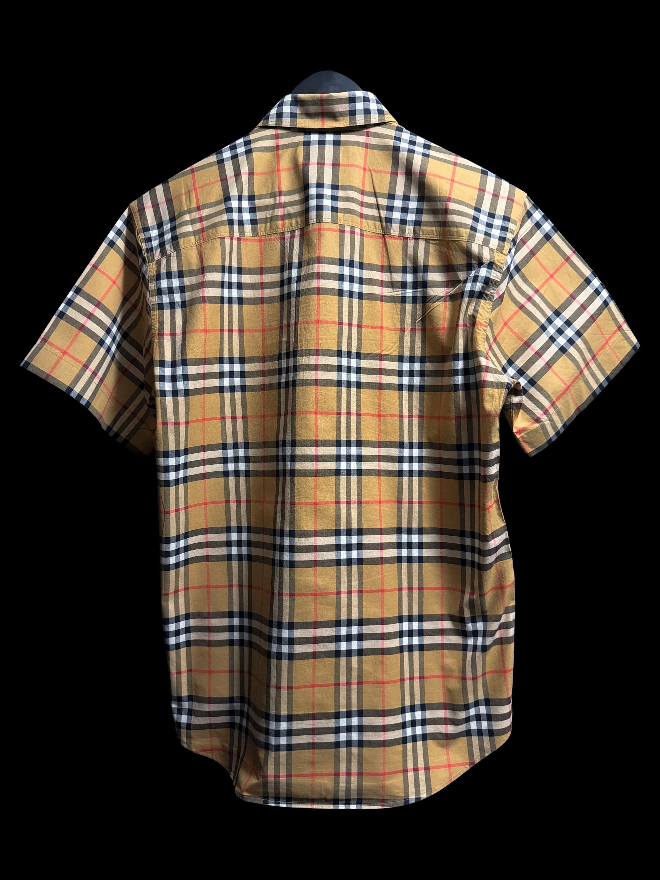 Burberry CHECK SHORT SLEEVE BUTTONED SHIRT Size US S / EU 44-46 / 1 - 3 Thumbnail