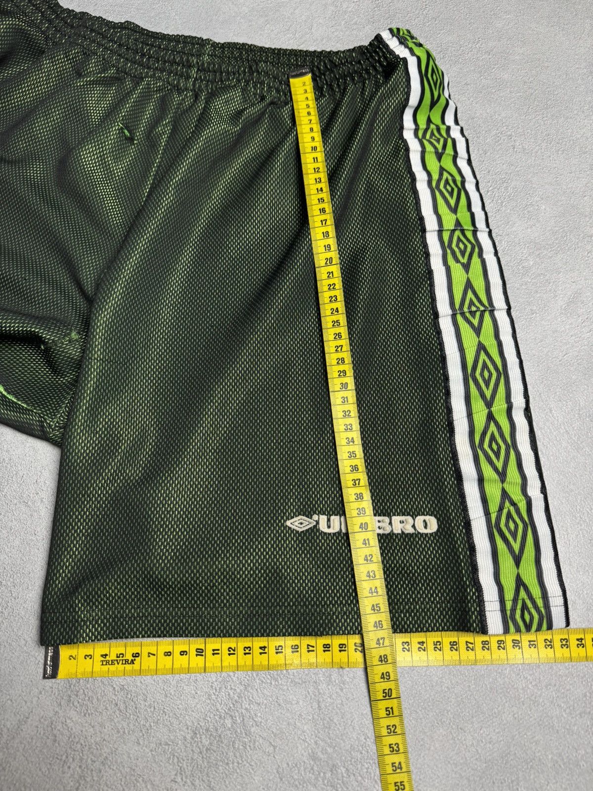 Umbro Manchester United 1998 1999 Goalkeeper Soccer Shorts Umbro Size US 36 / EU 52 - 15 Thumbnail