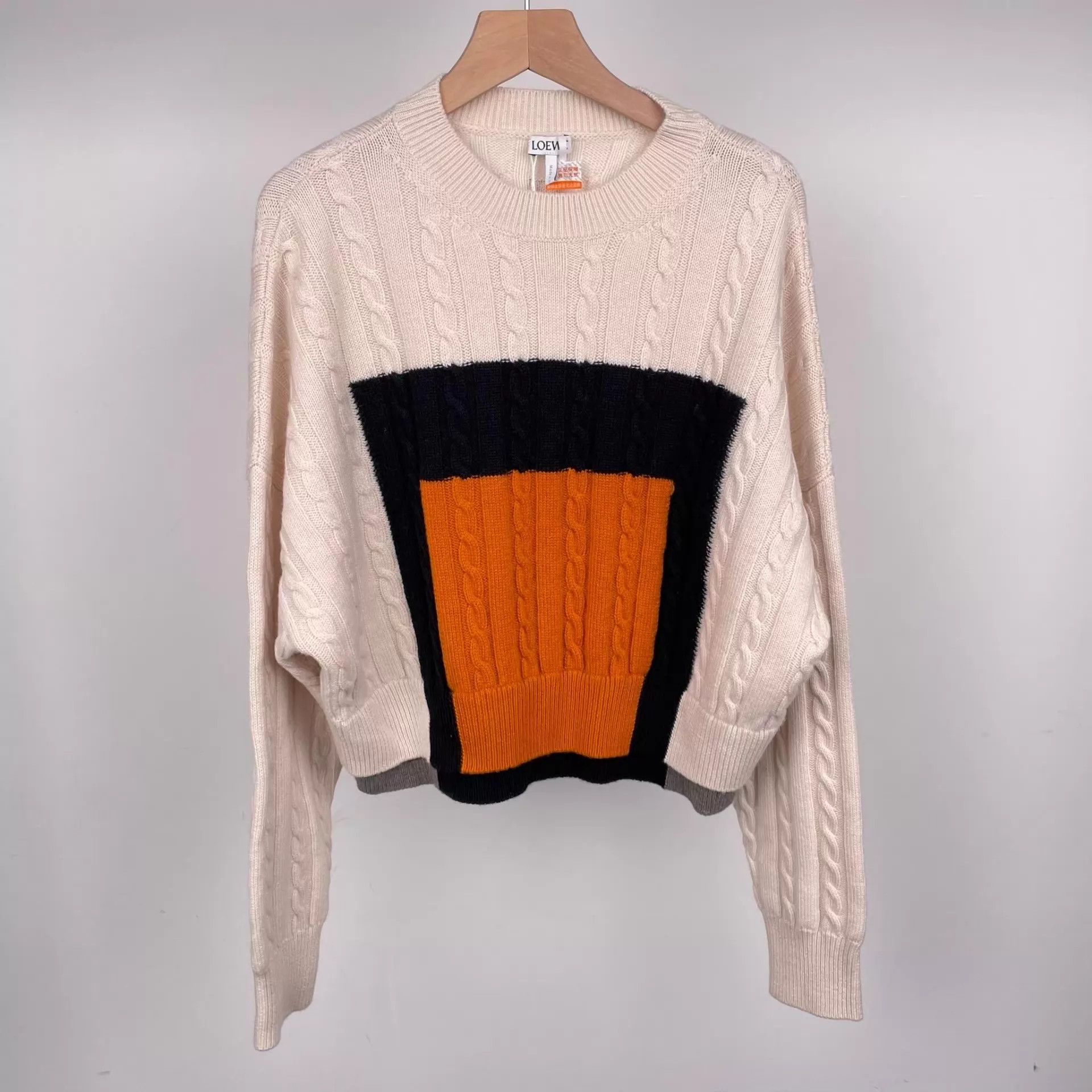 Loewe LOEWE White Sweater S 260418CM19C05 Size S / US 4 / IT 40 - 1 Thumbnail