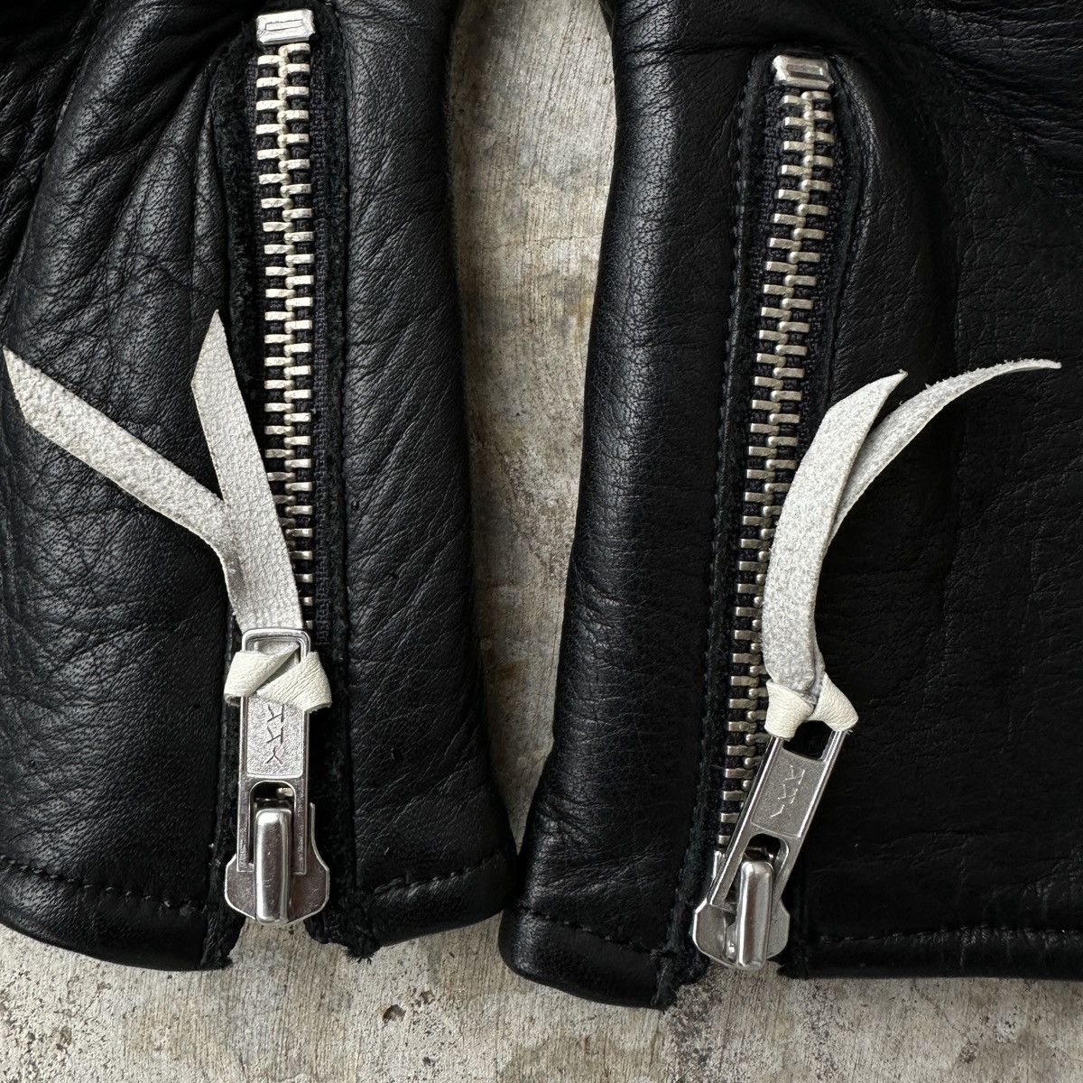 Japanese Brand BHR Speed stripe hammer studded Leather bones Akira Gloves Size ONE SIZE - 6 Thumbnail